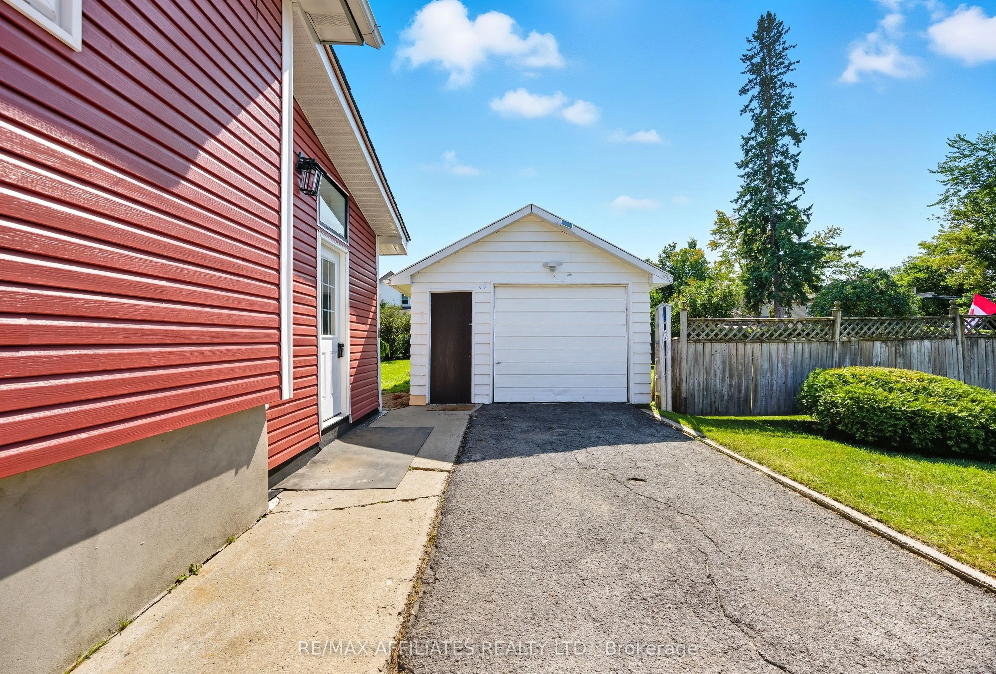10 Alvin Street