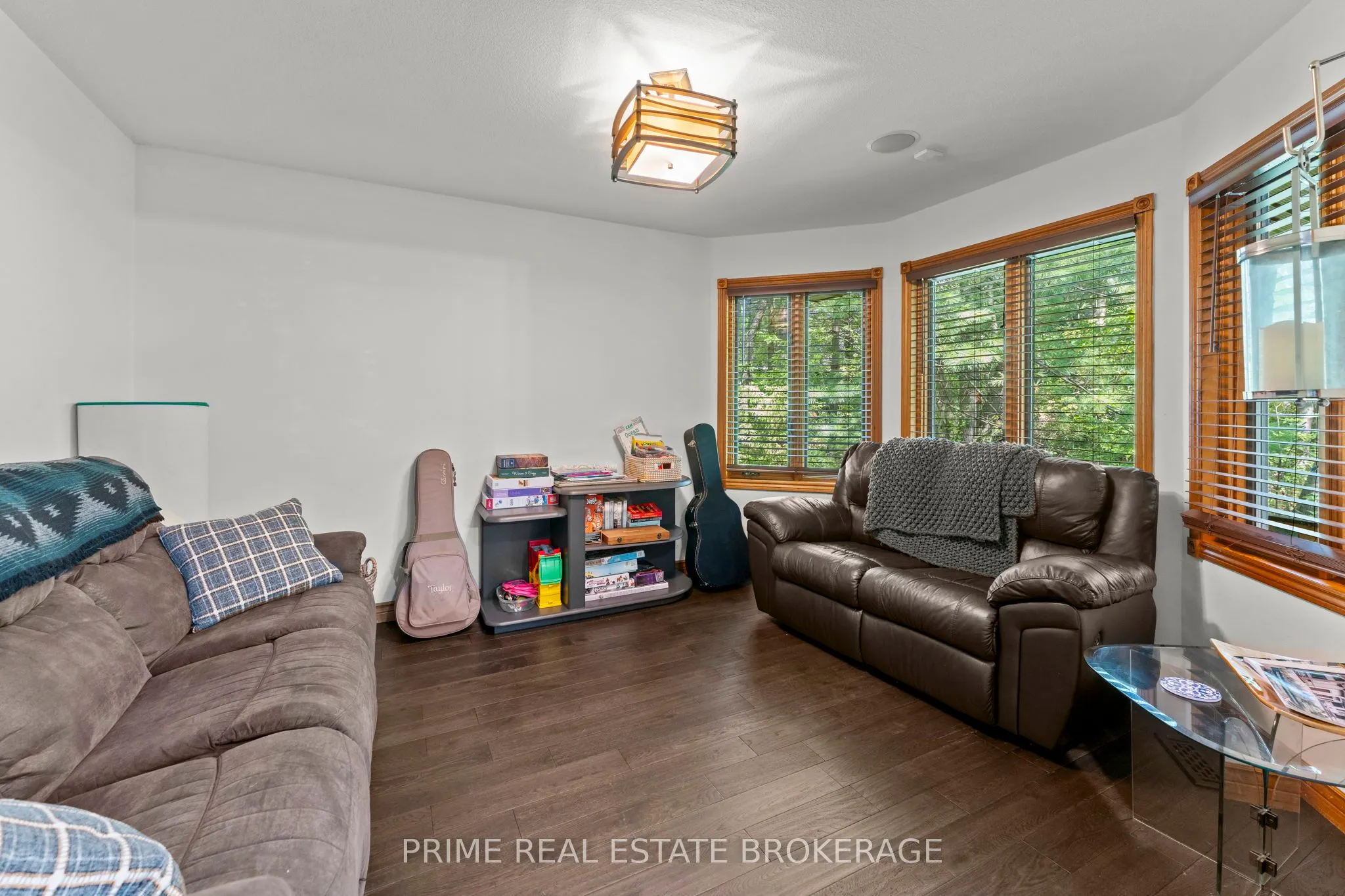 10219 Pinetree Drive