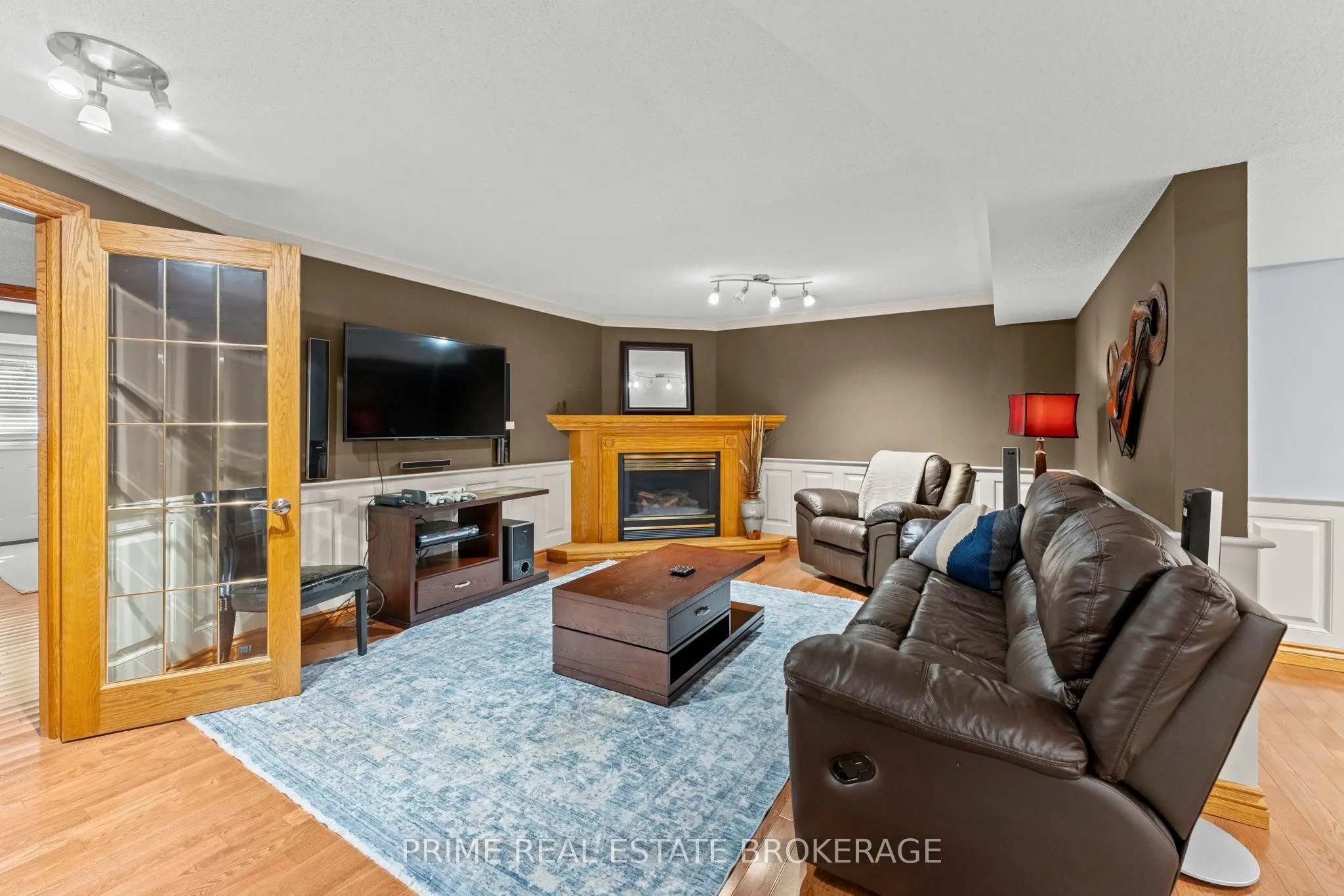 10219 Pinetree Drive