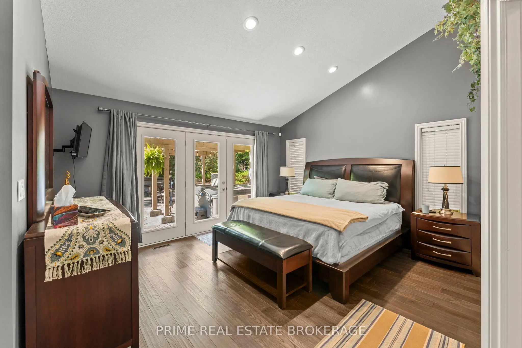10219 Pinetree Drive