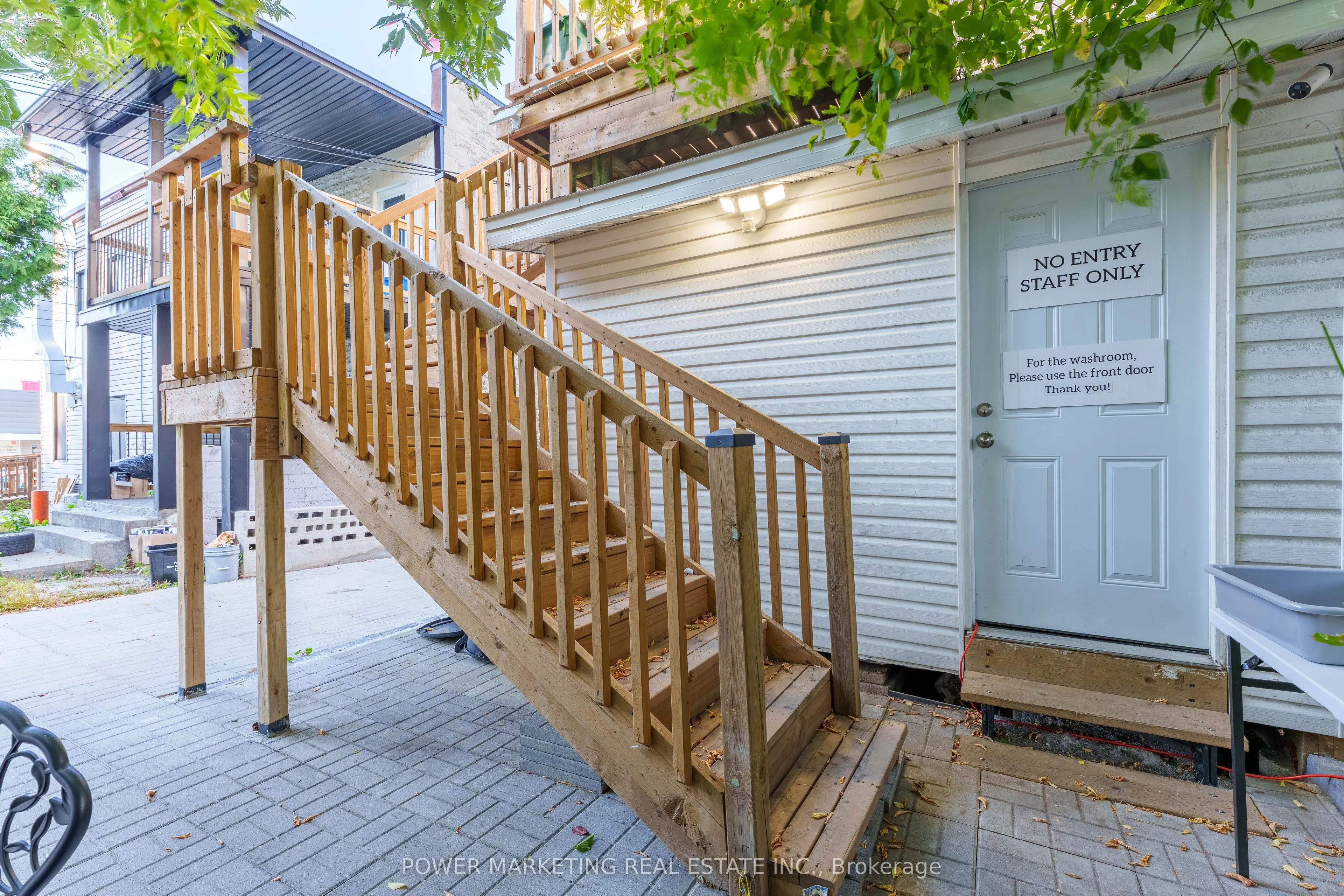 684 BRONSON Avenue