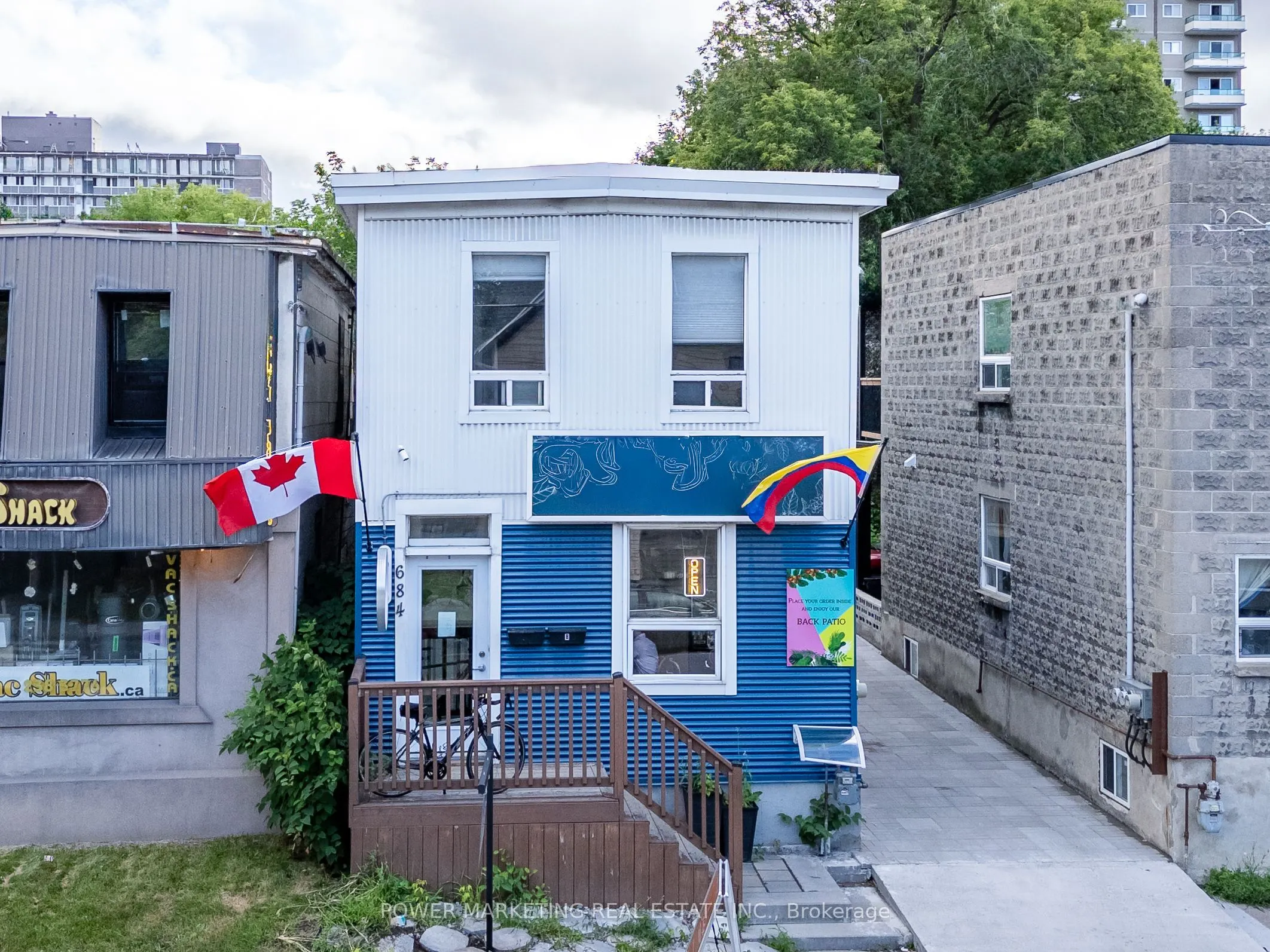 684 BRONSON Avenue