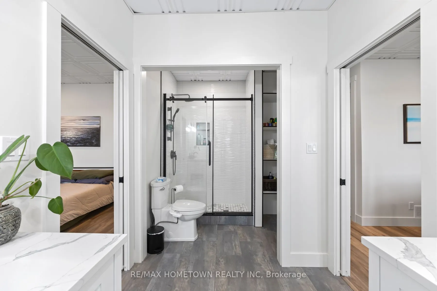 5 Shoreside Way