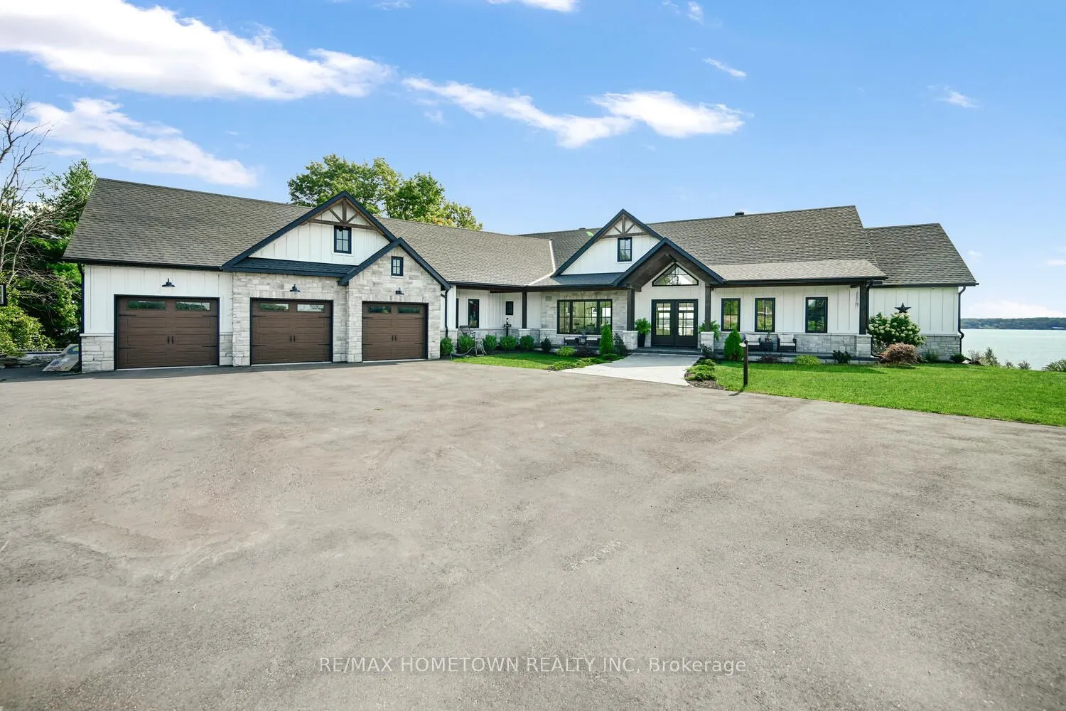 5 Shoreside Way