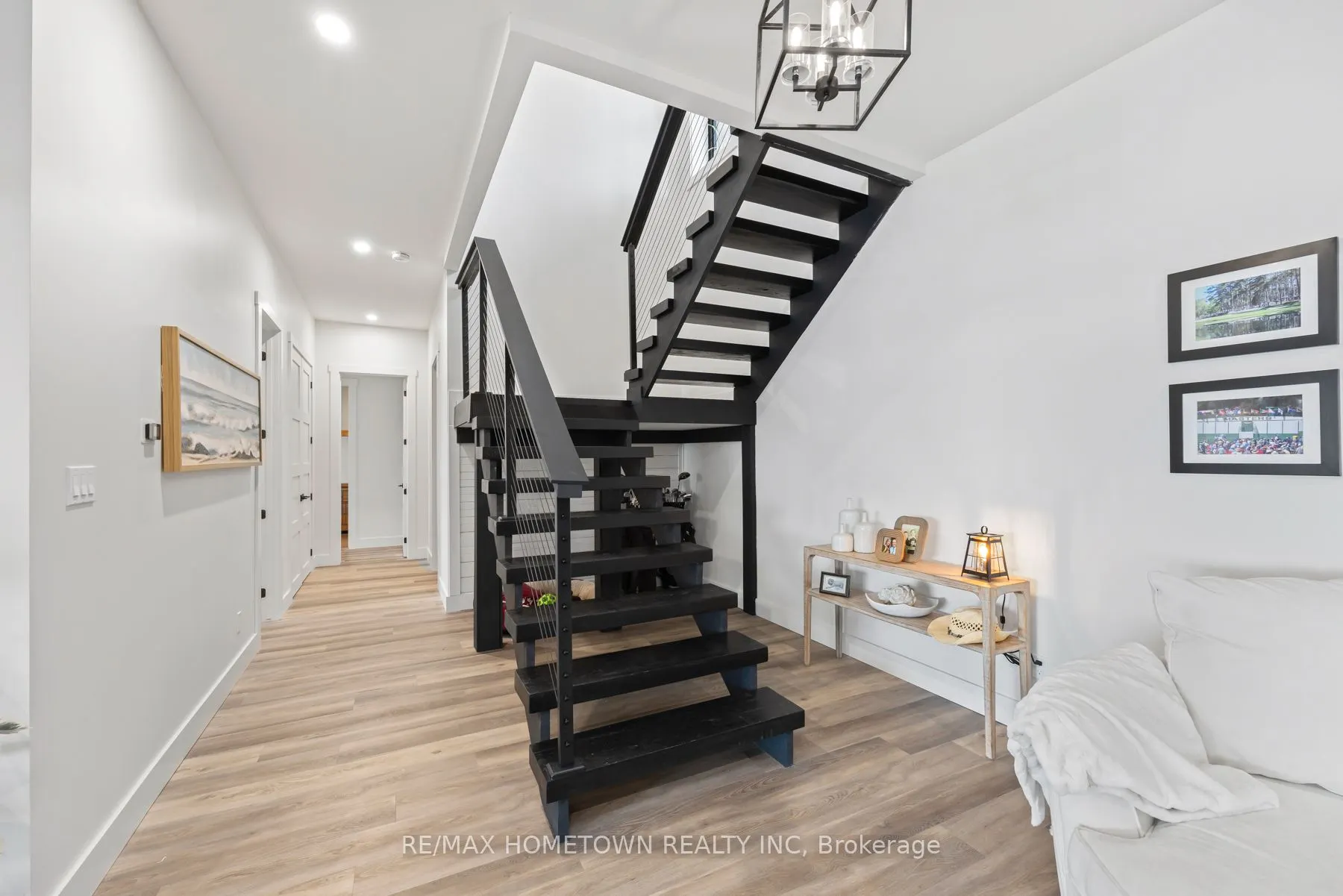 5 Shoreside Way