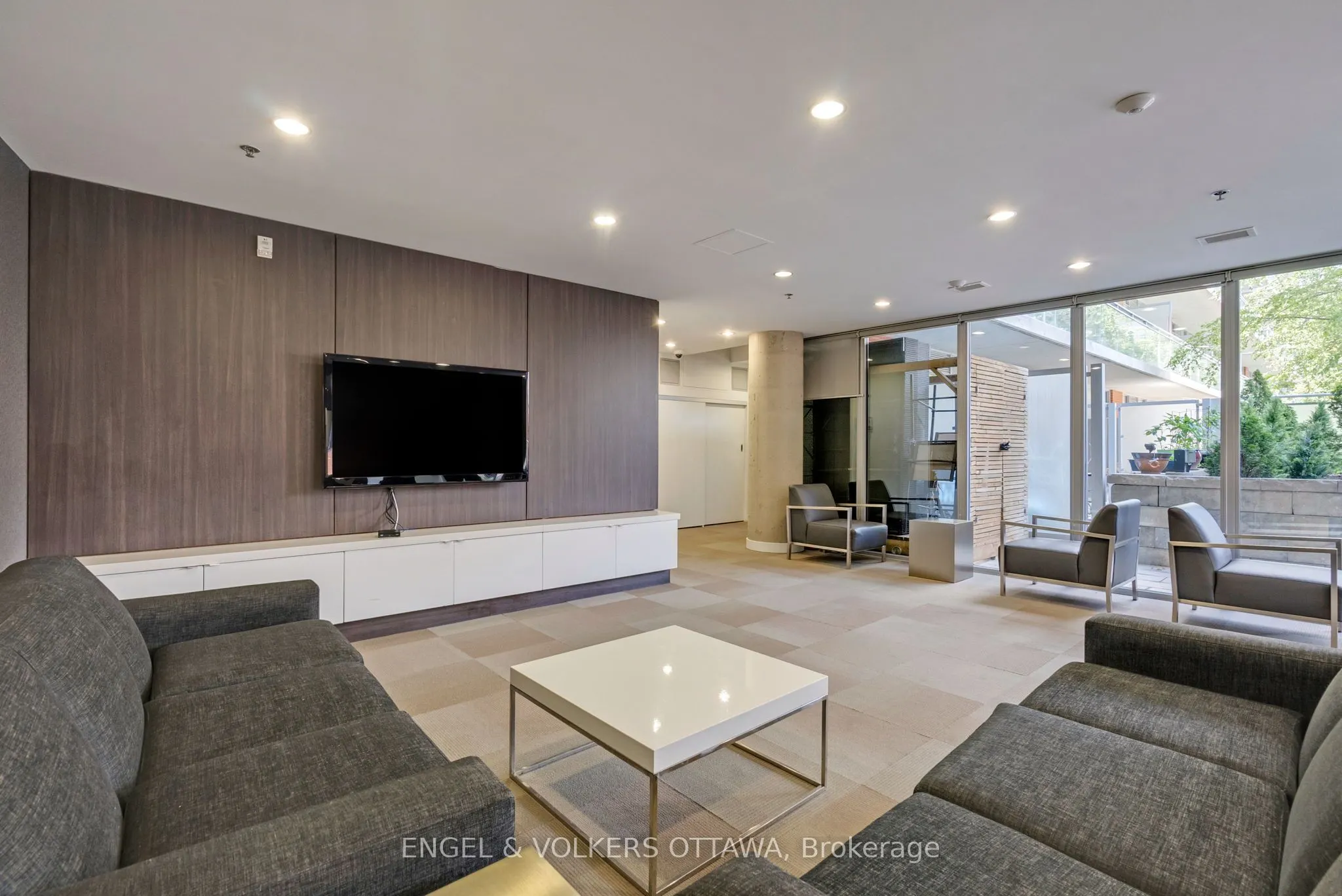 360 Mcleod Street, #603