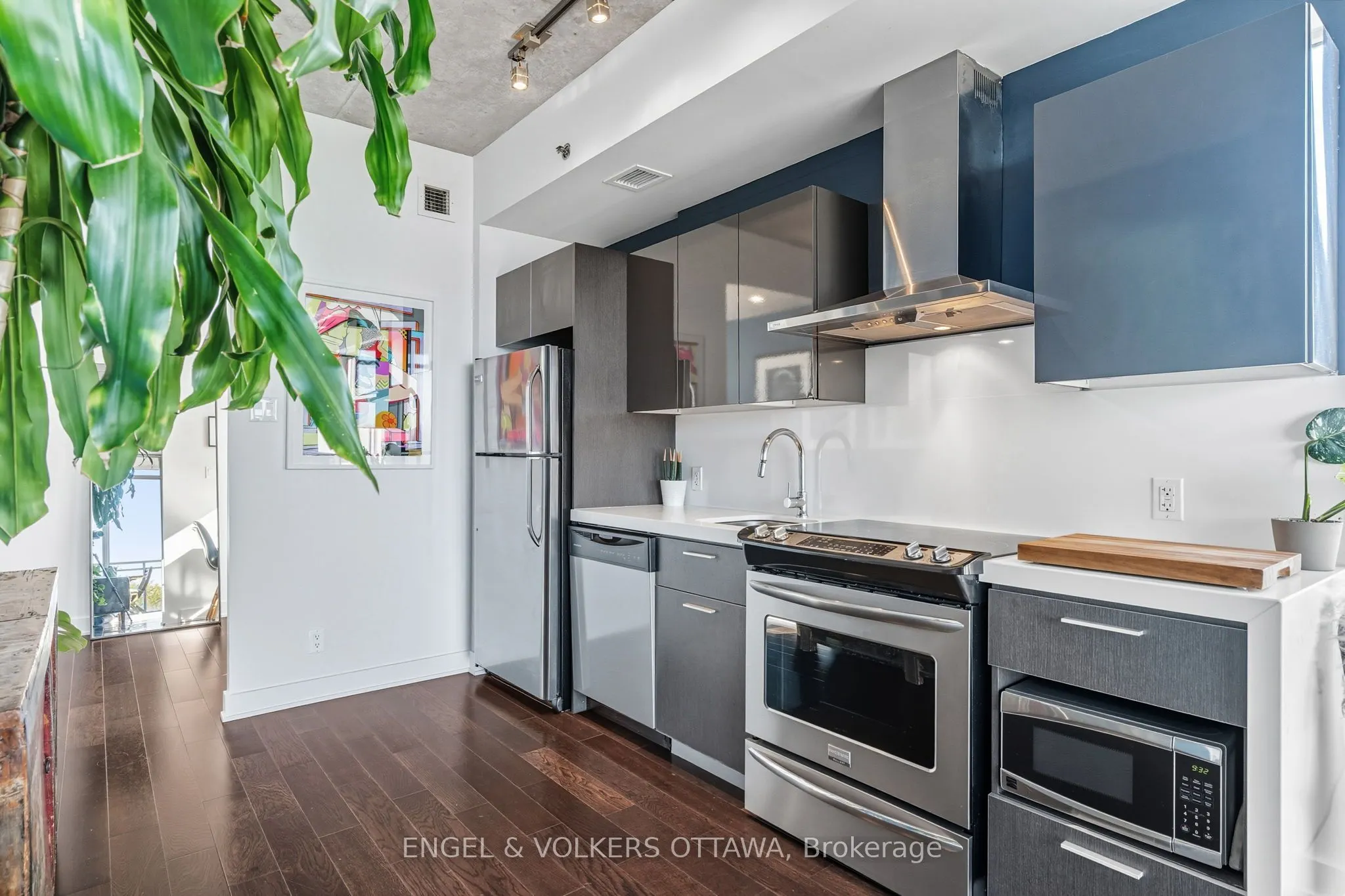 360 Mcleod Street, #603