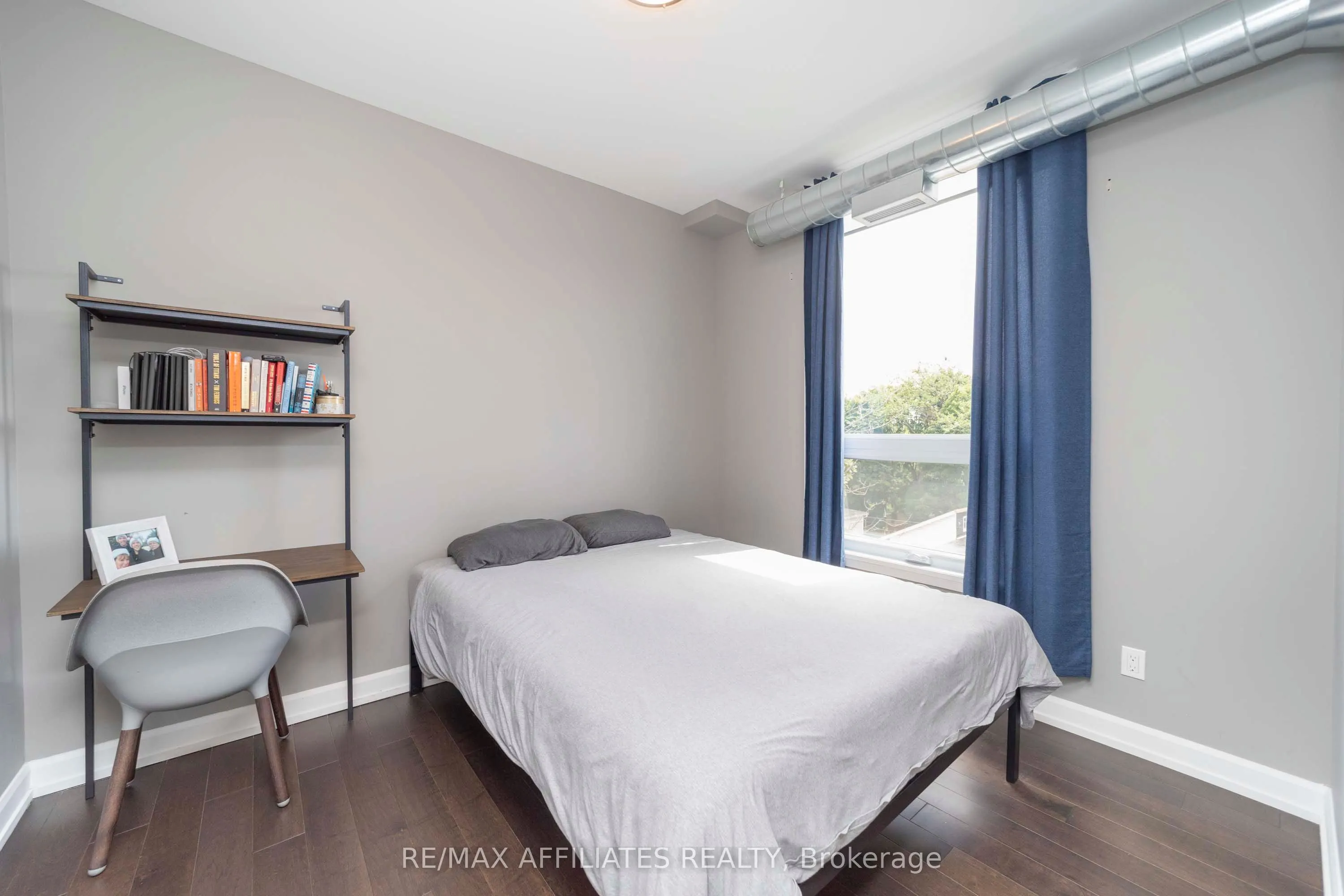 150 Greenfield Avenue, #503