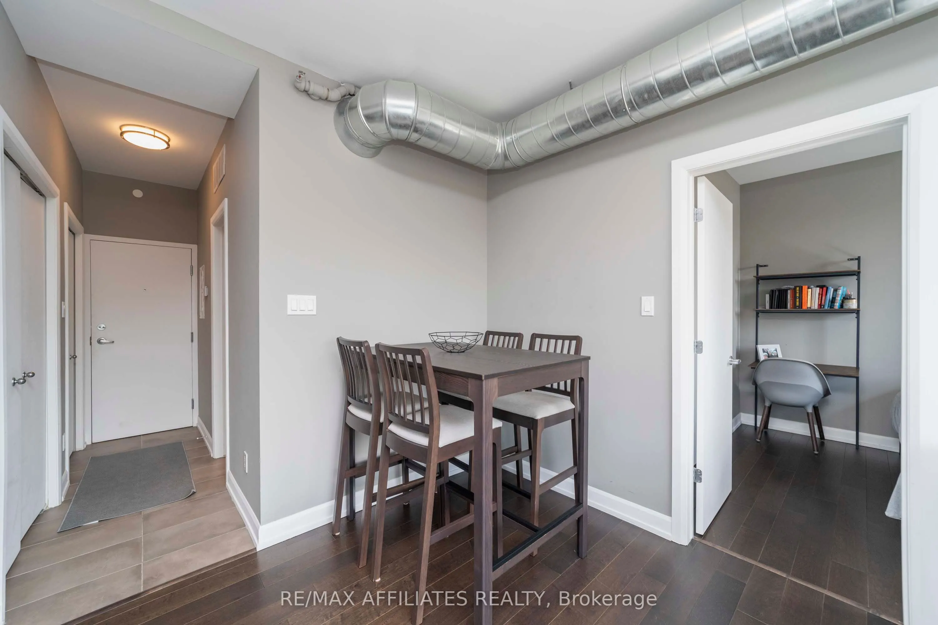 150 Greenfield Avenue, #503