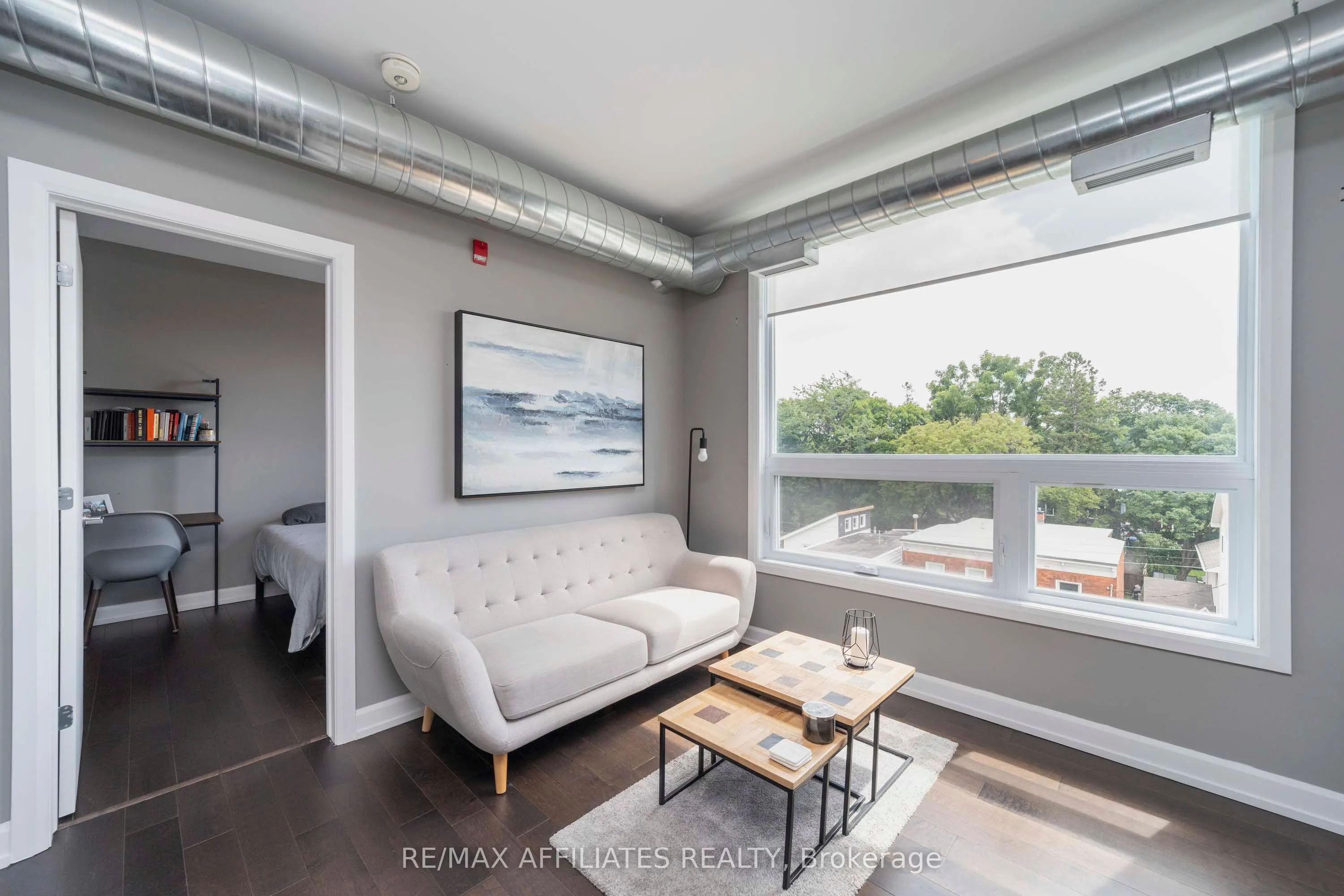150 Greenfield Avenue, #503