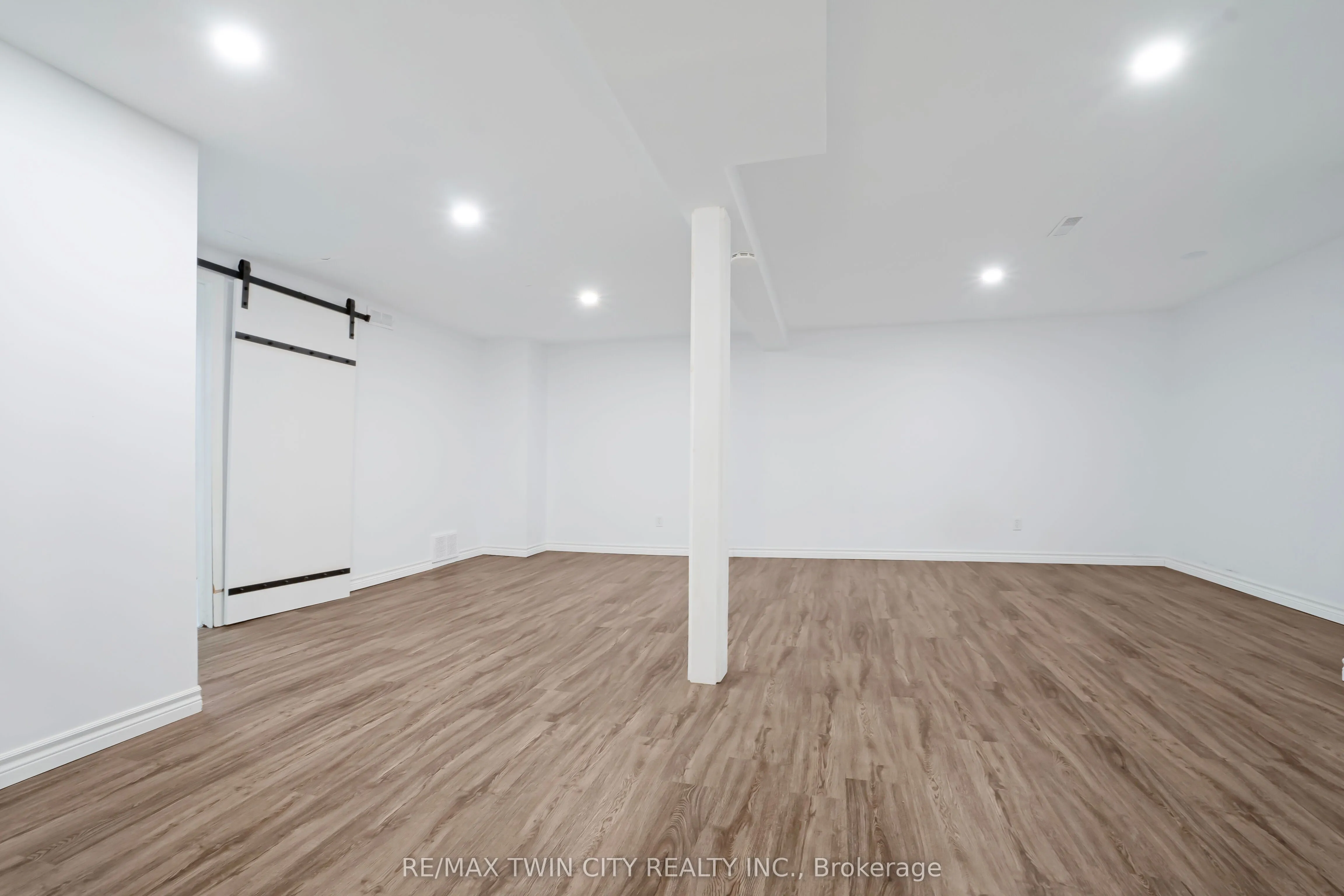 770 FANSHAWE PARK Road E, #60