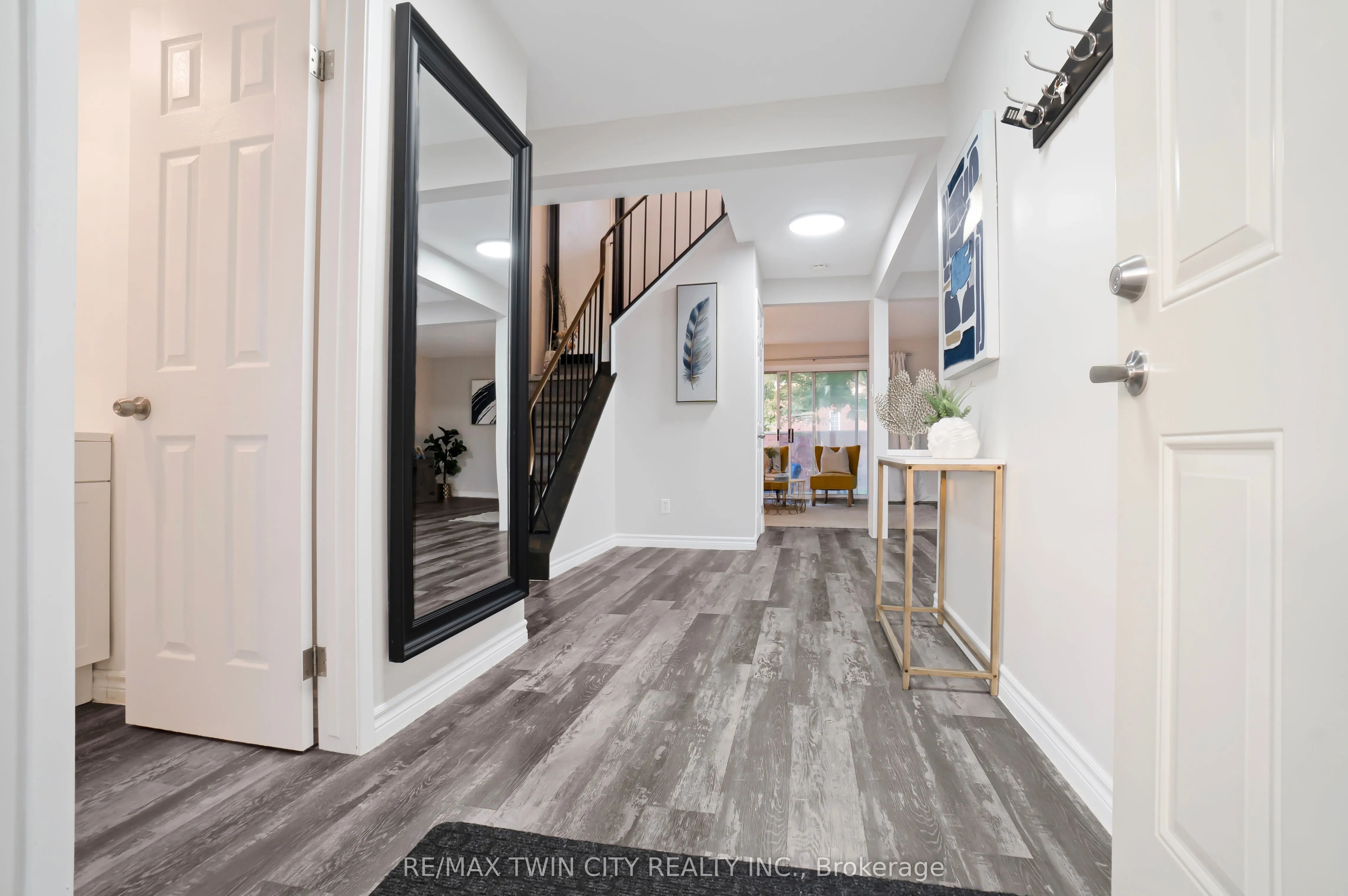770 FANSHAWE PARK Road E, #60
