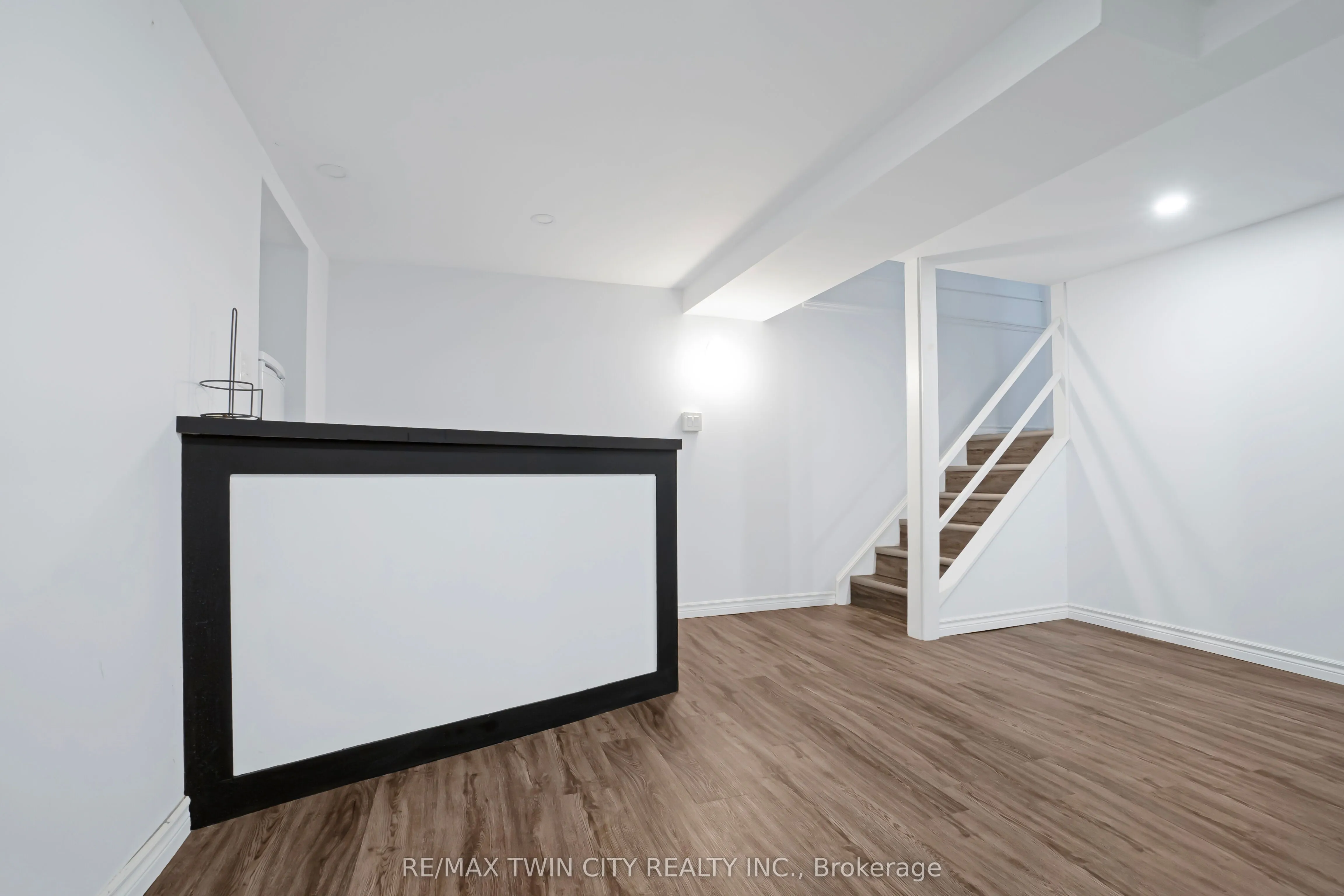 770 FANSHAWE PARK Road E, #60