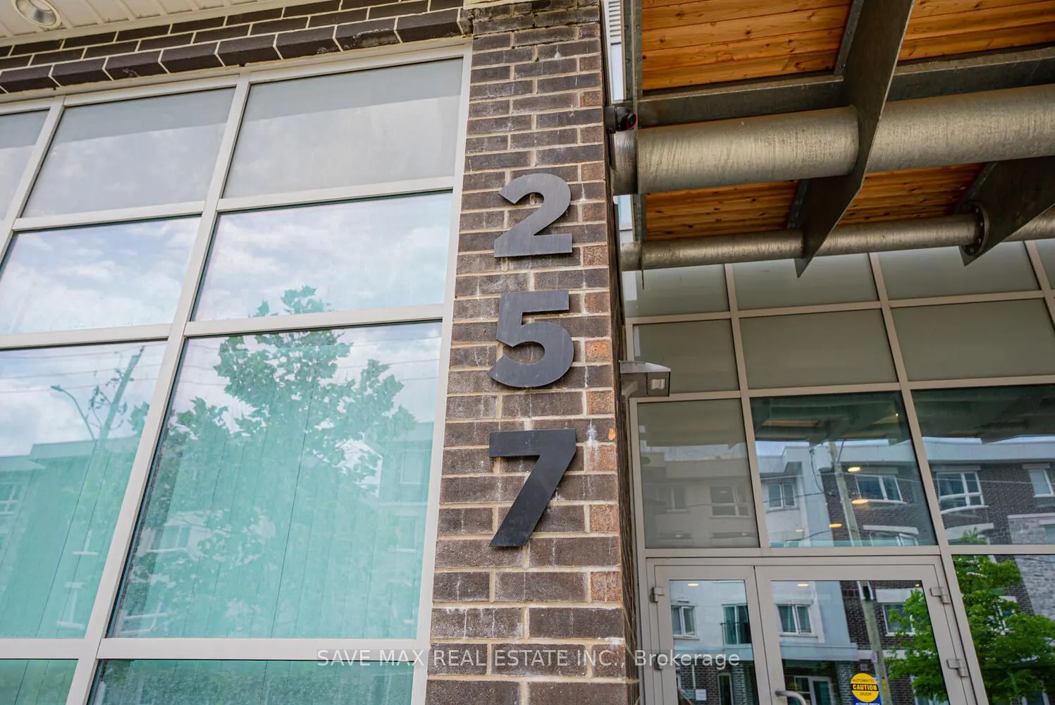 257 Hemlock Street, #405