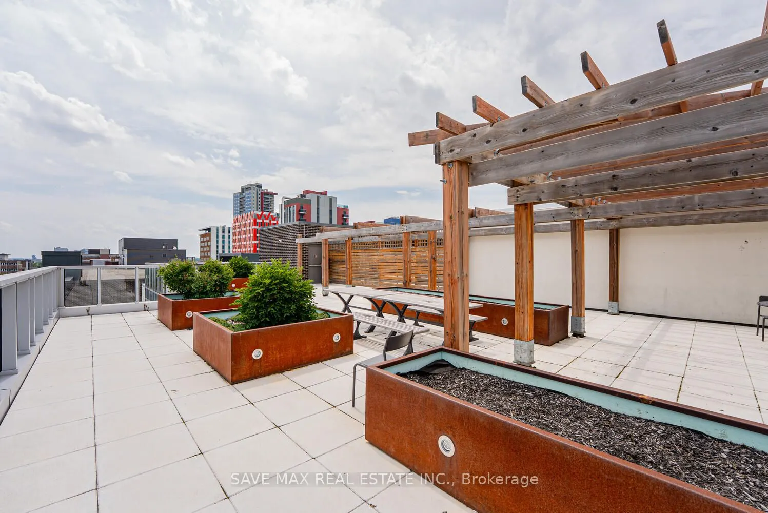 257 Hemlock Street, #405