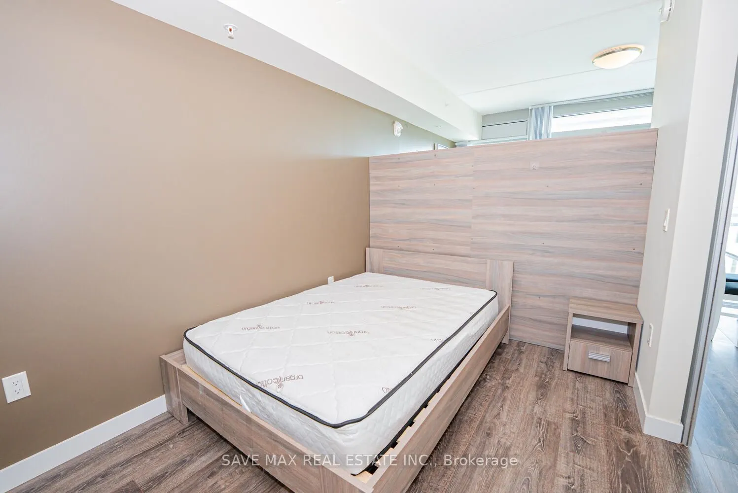 257 Hemlock Street, #405