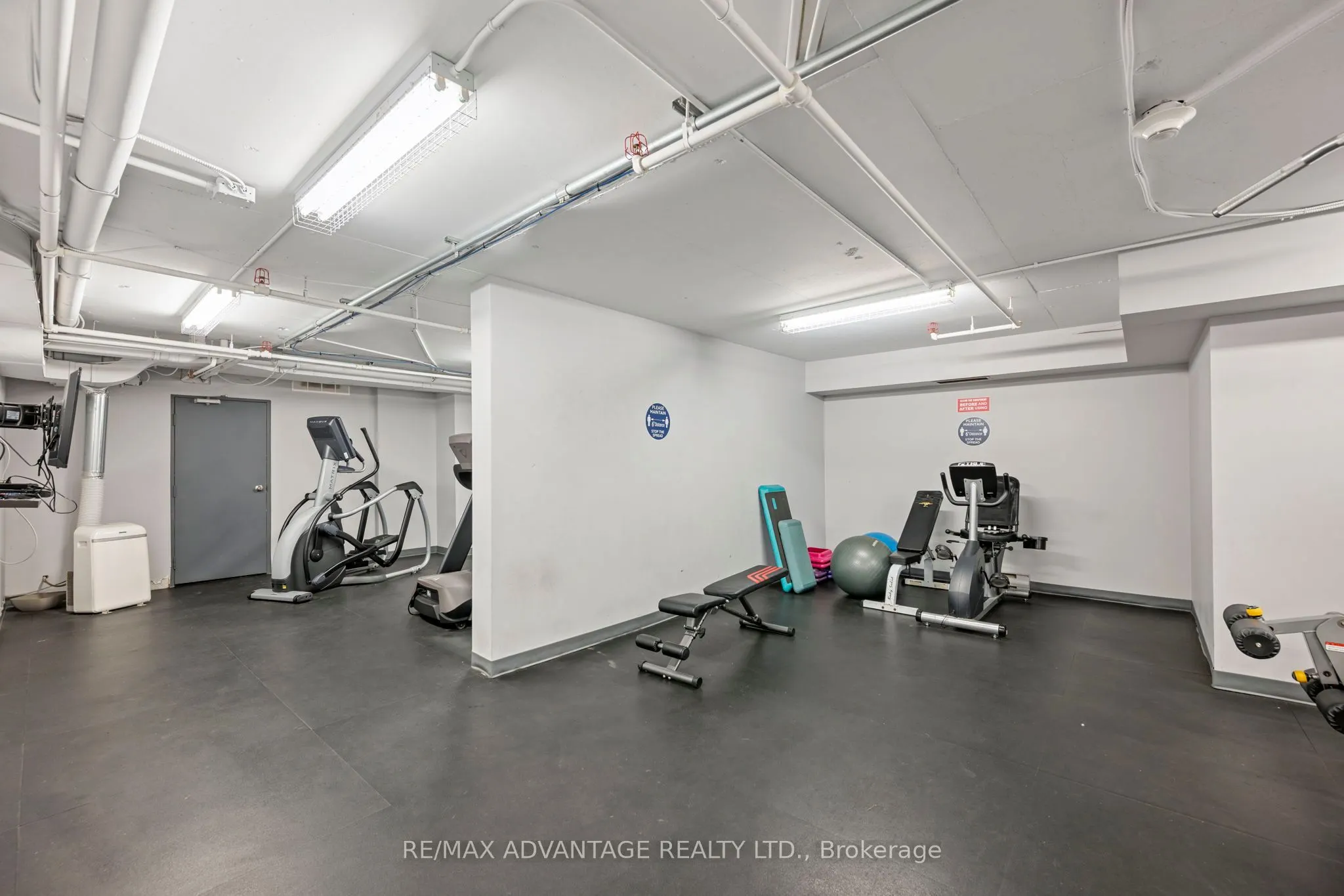 155 Kent Street, #1106