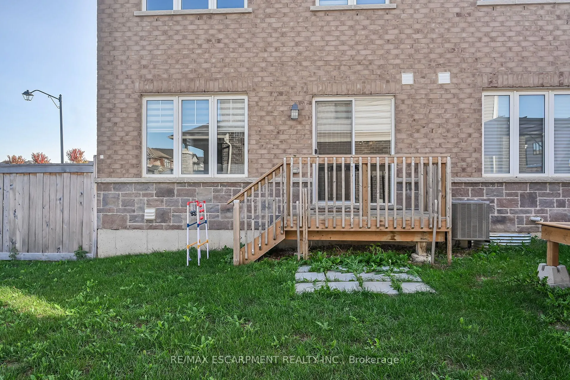 164 MacLachlan Avenue
