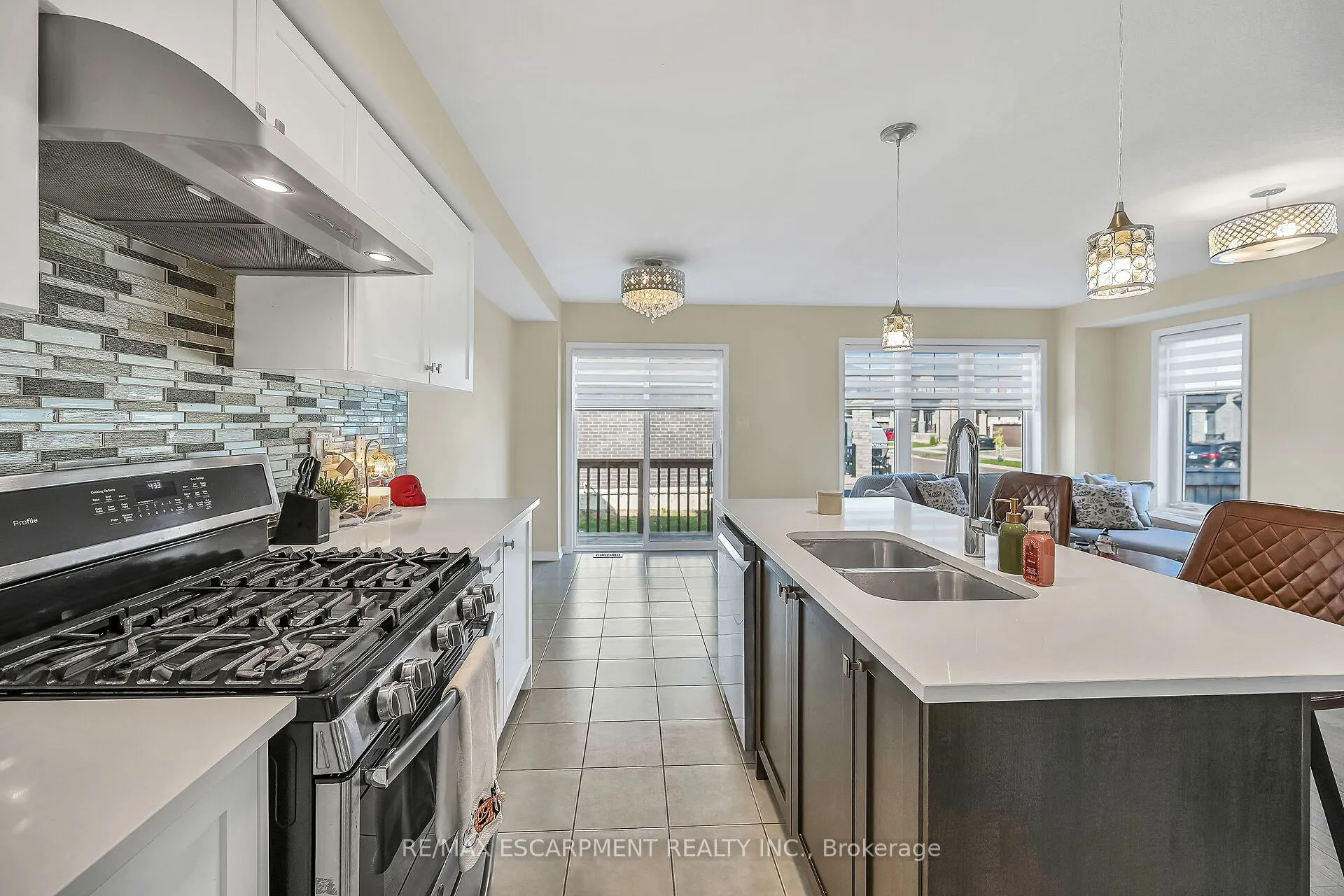 164 MacLachlan Avenue