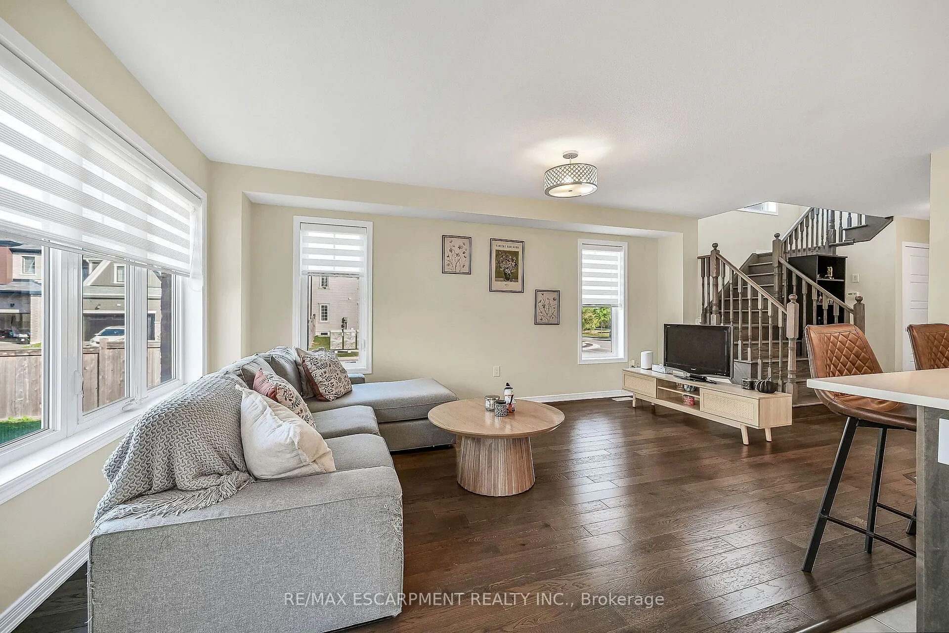 164 MacLachlan Avenue