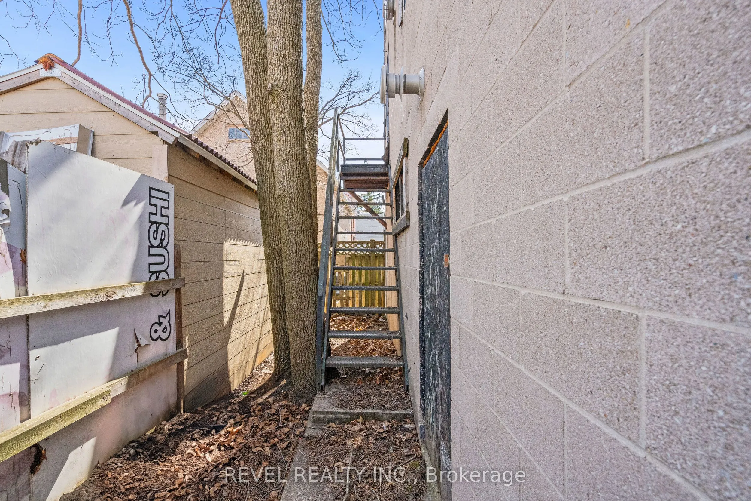 226 King Street