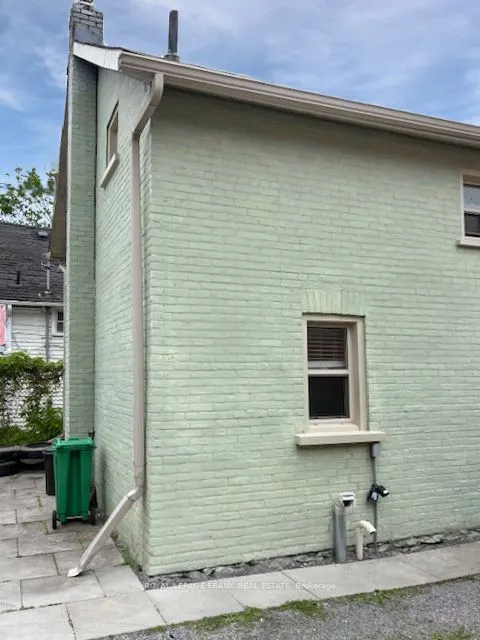 140 Antrim Street