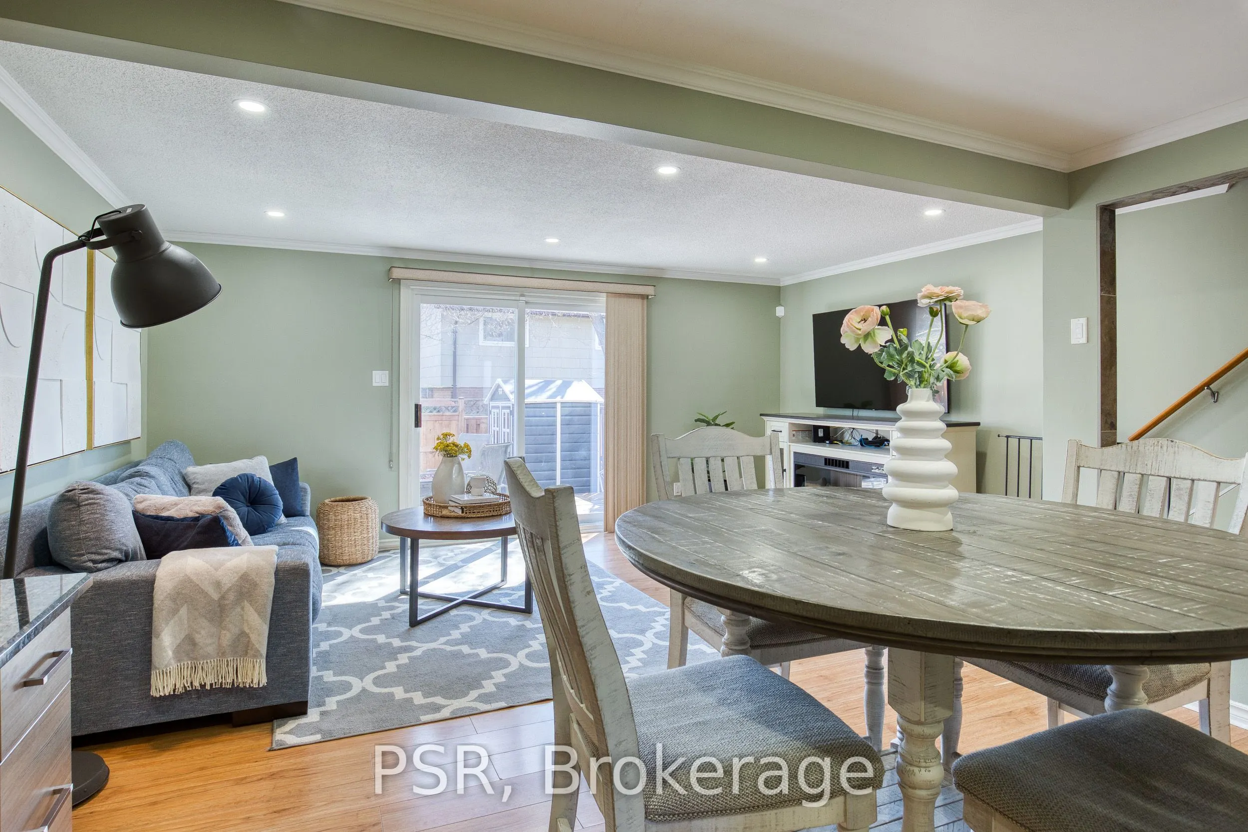 11 Grand River Boulevard, #20