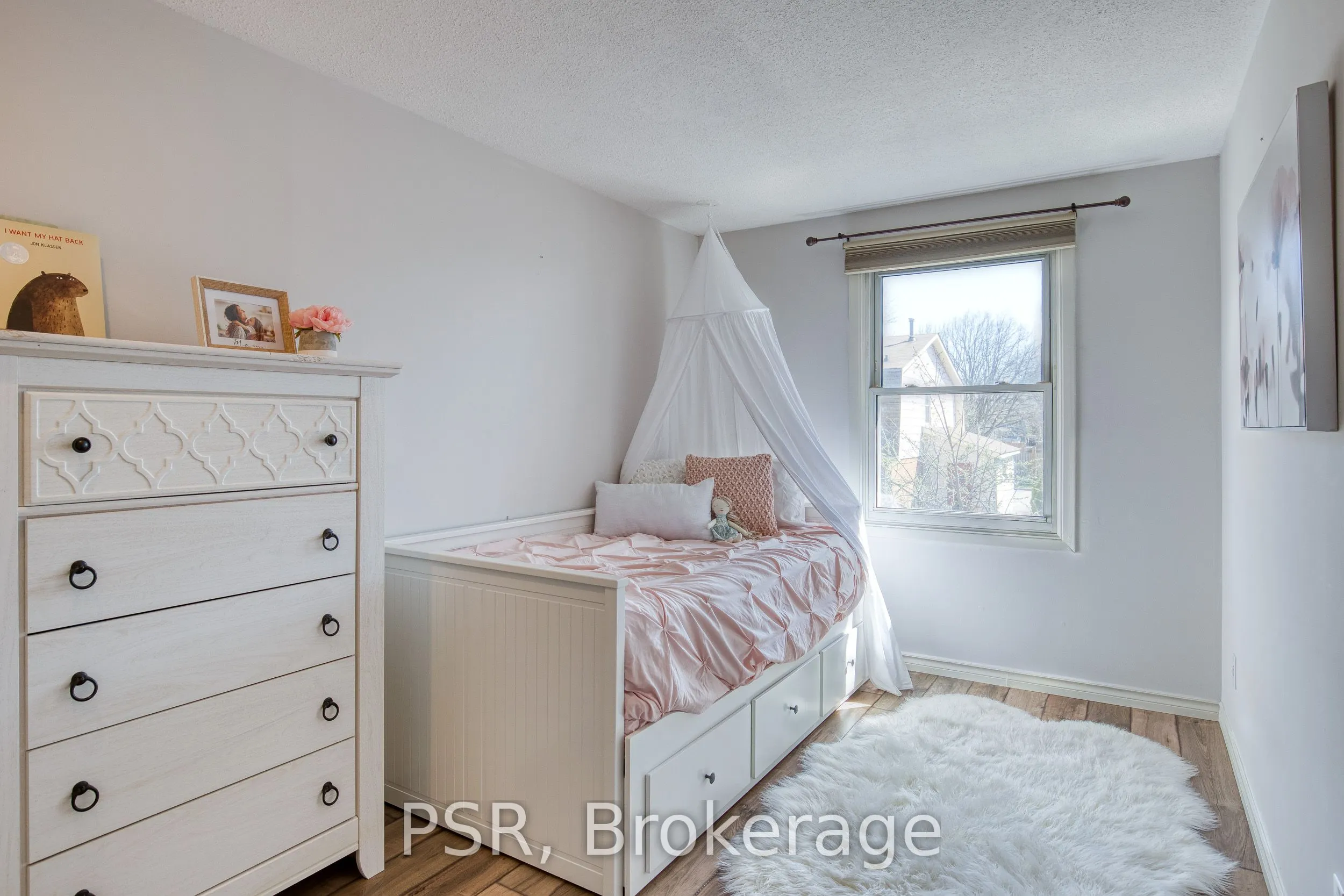 11 Grand River Boulevard, #20