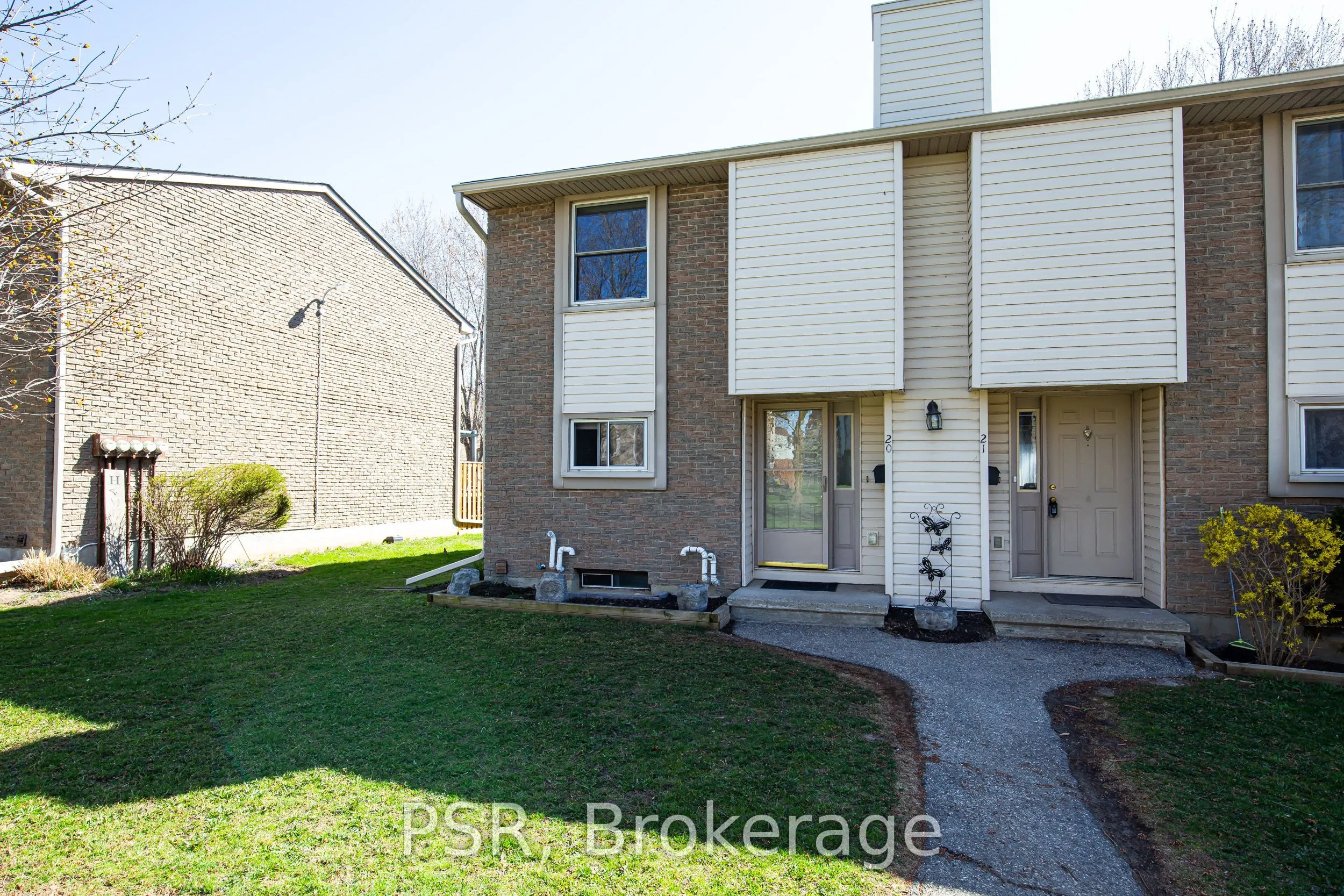 11 Grand River Boulevard, #20
