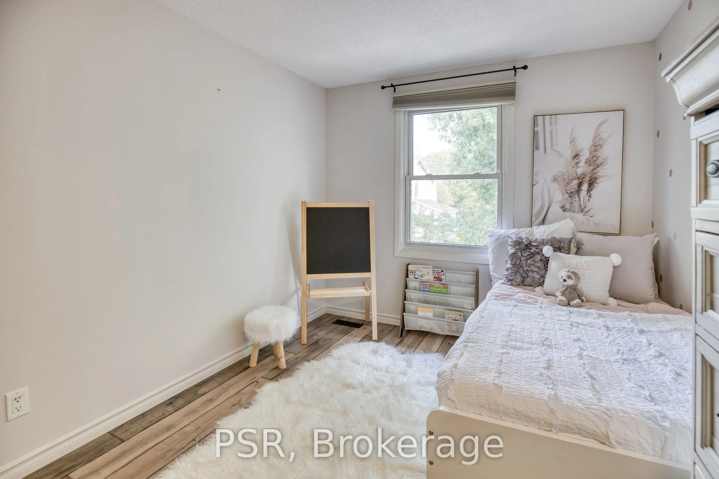11 Grand River Boulevard, #20