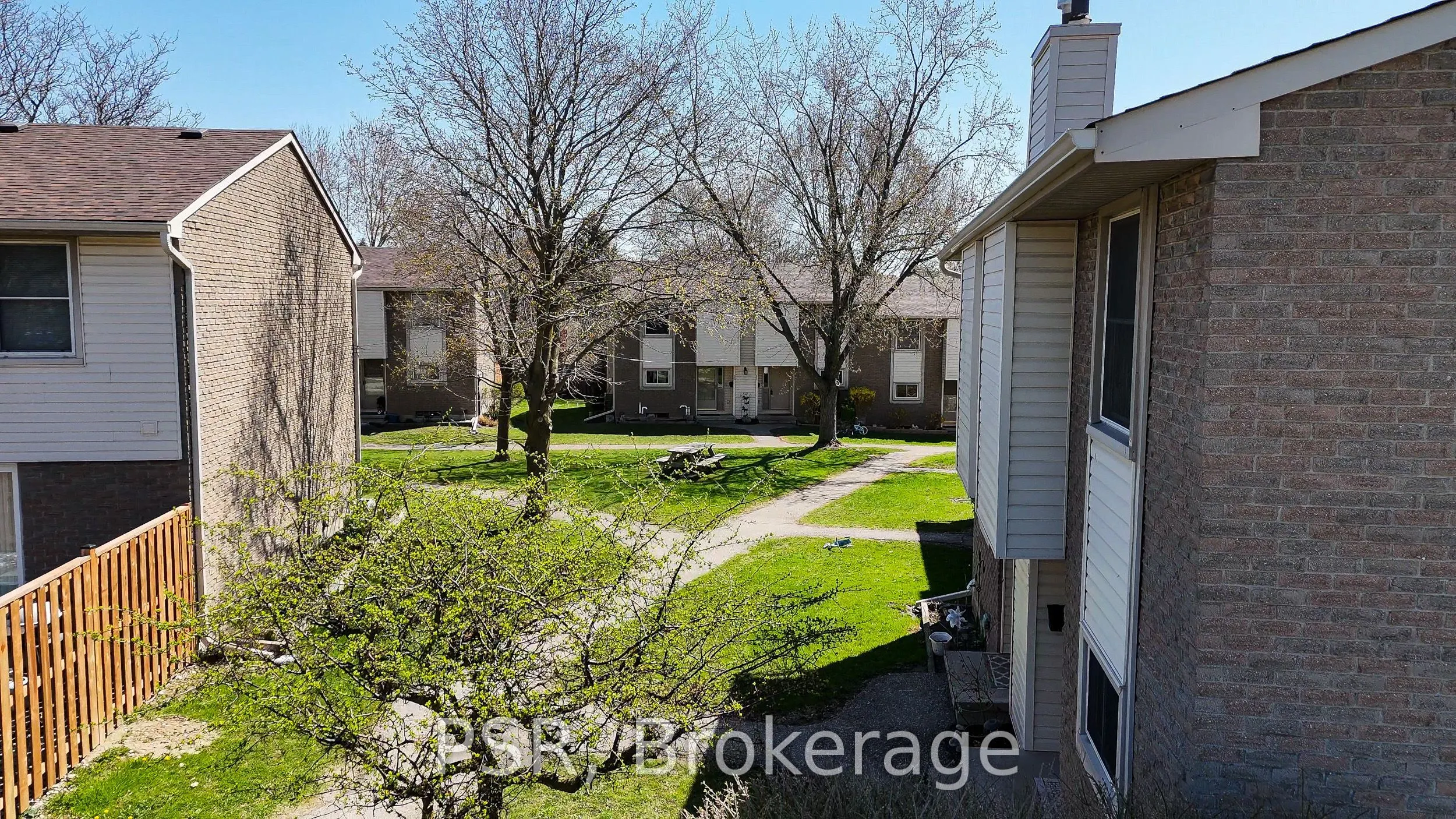 11 Grand River Boulevard, #20