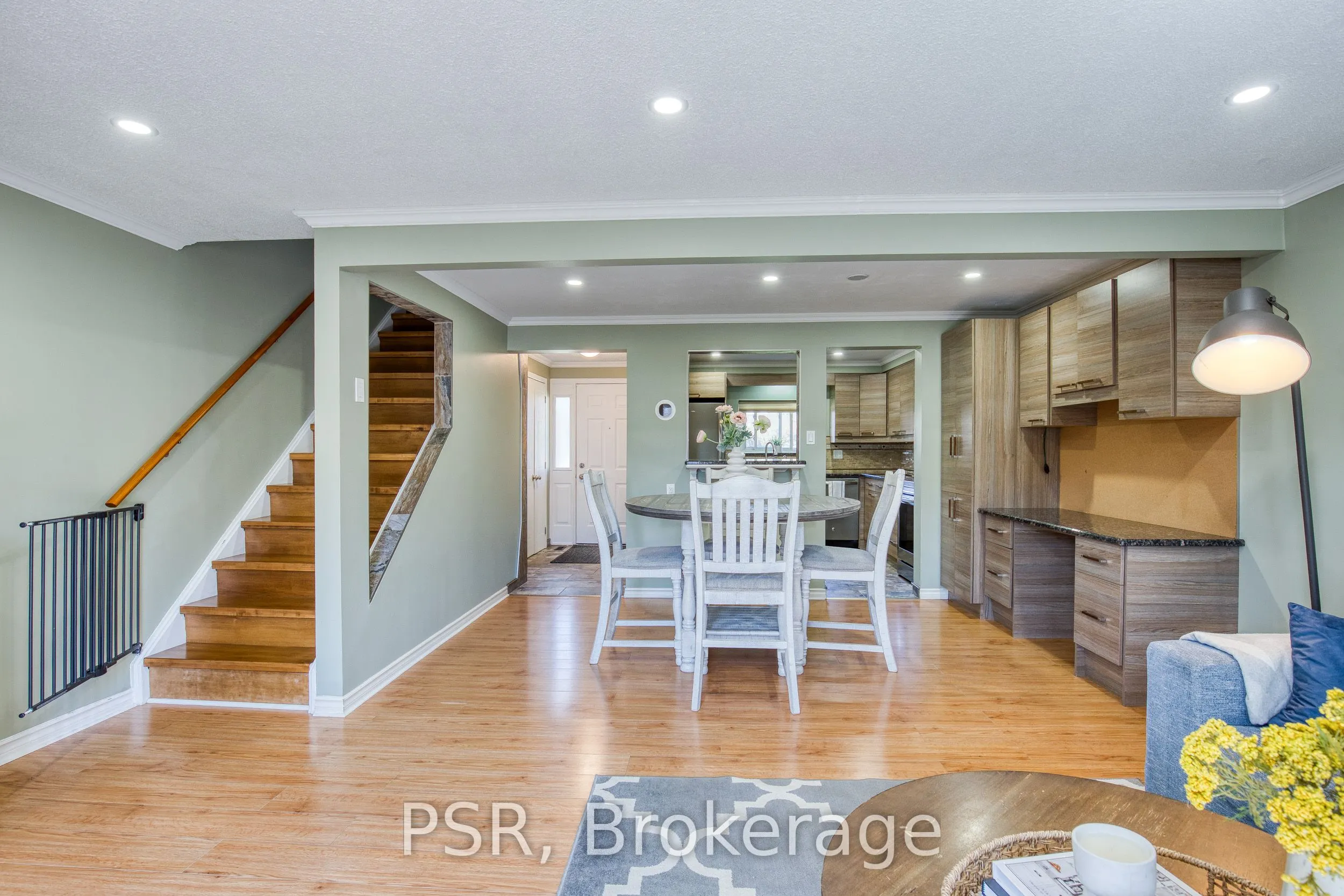 11 Grand River Boulevard, #20