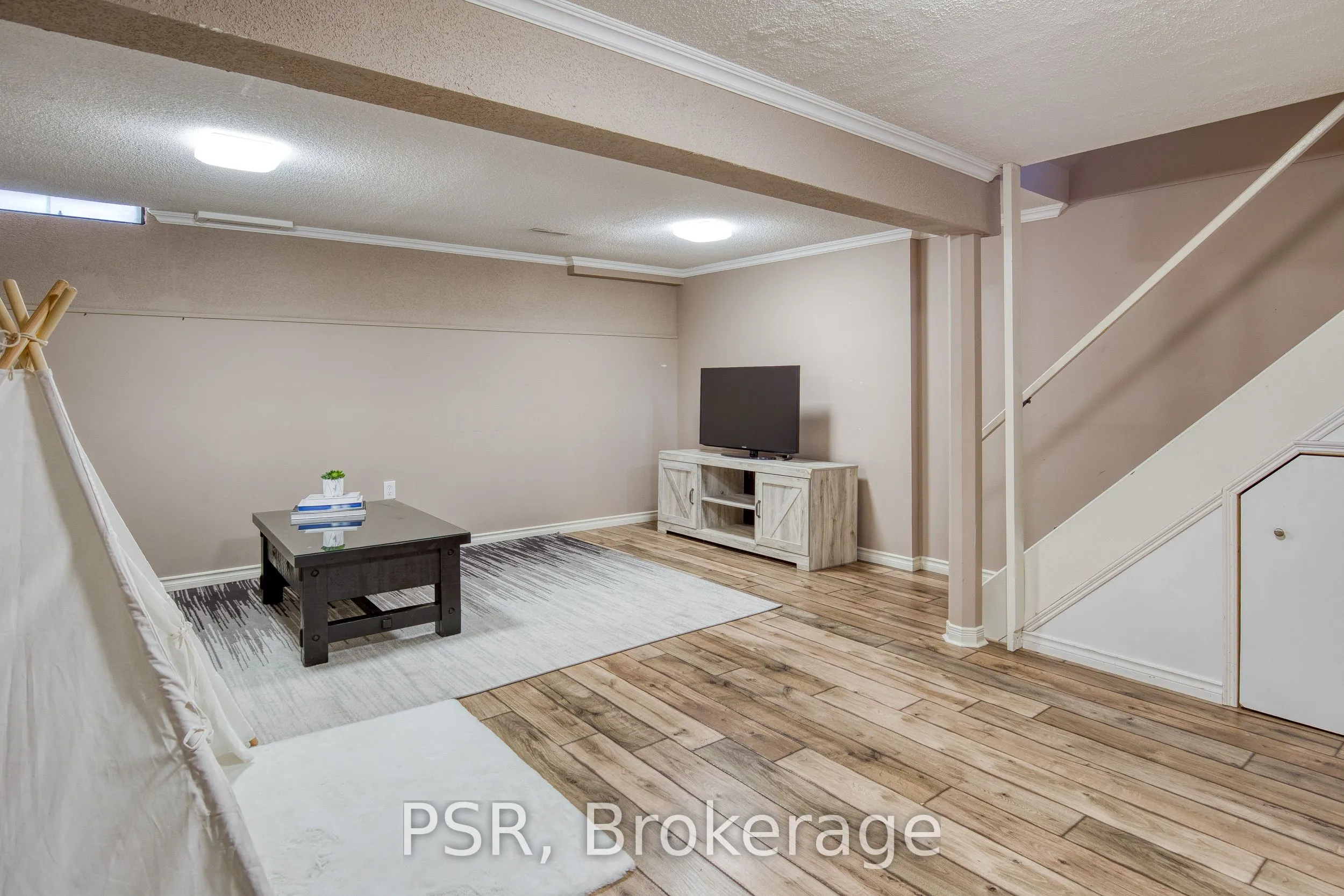 11 Grand River Boulevard, #20