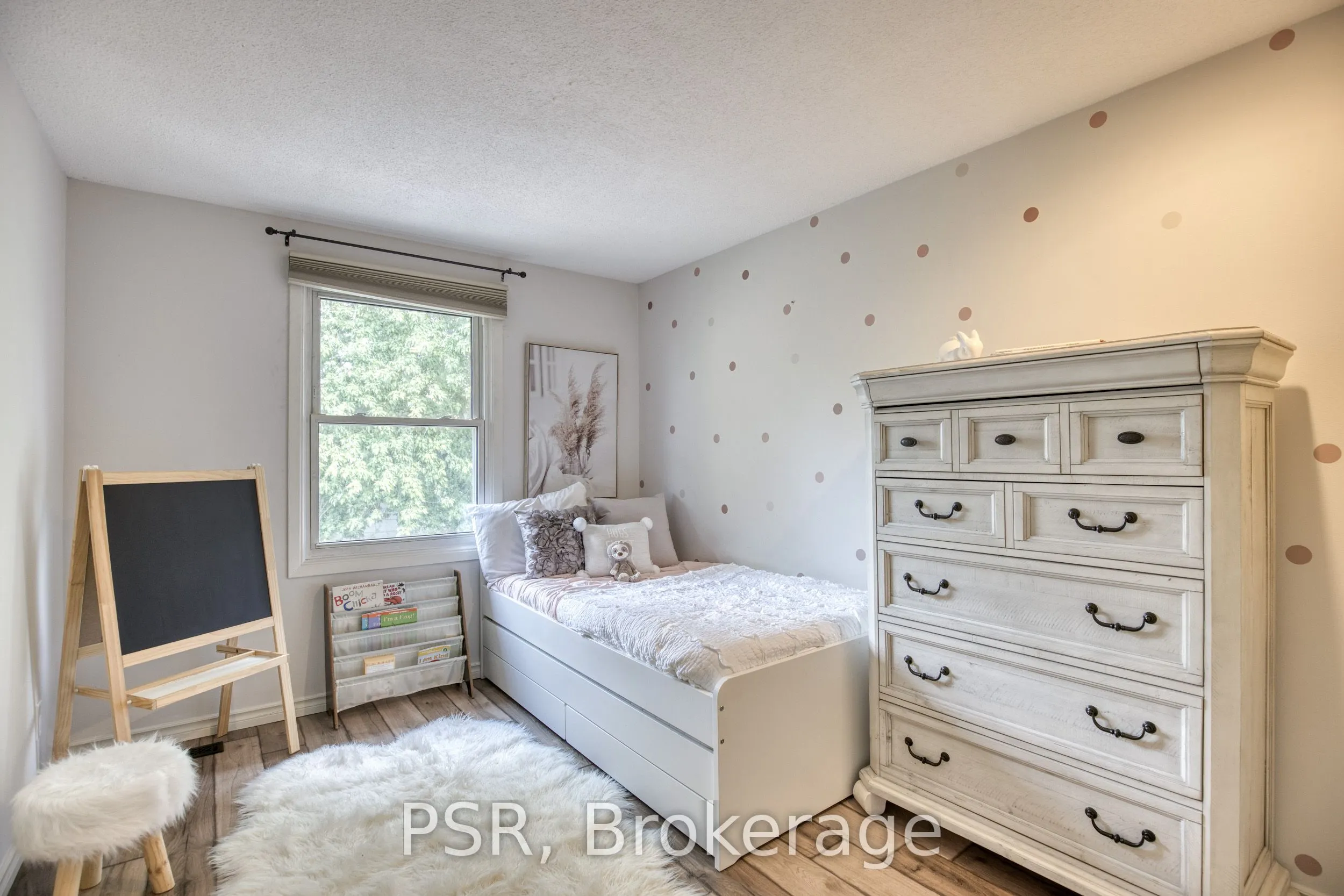 11 Grand River Boulevard, #20