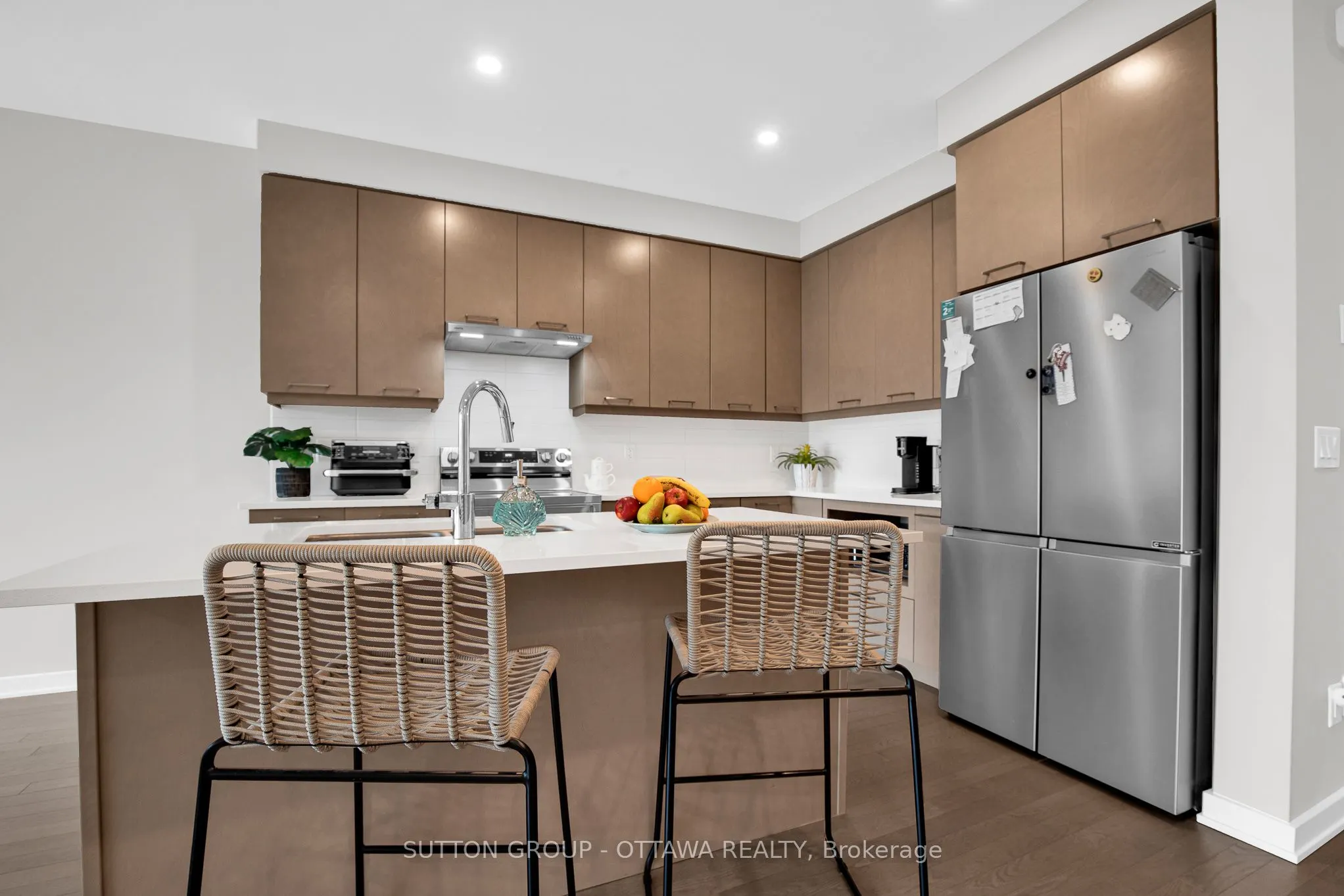 737 Acai Way