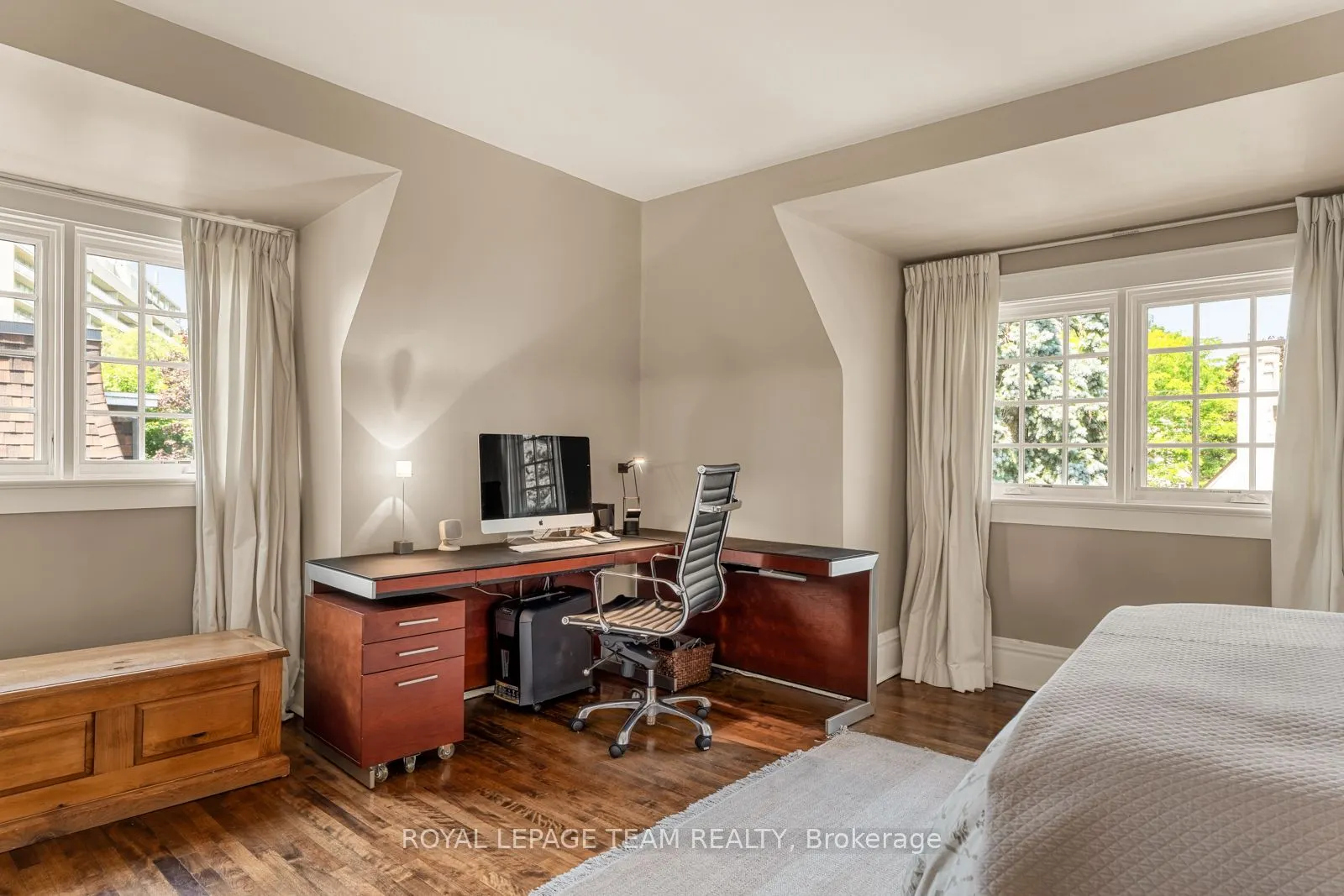 228 Rideau Terrace