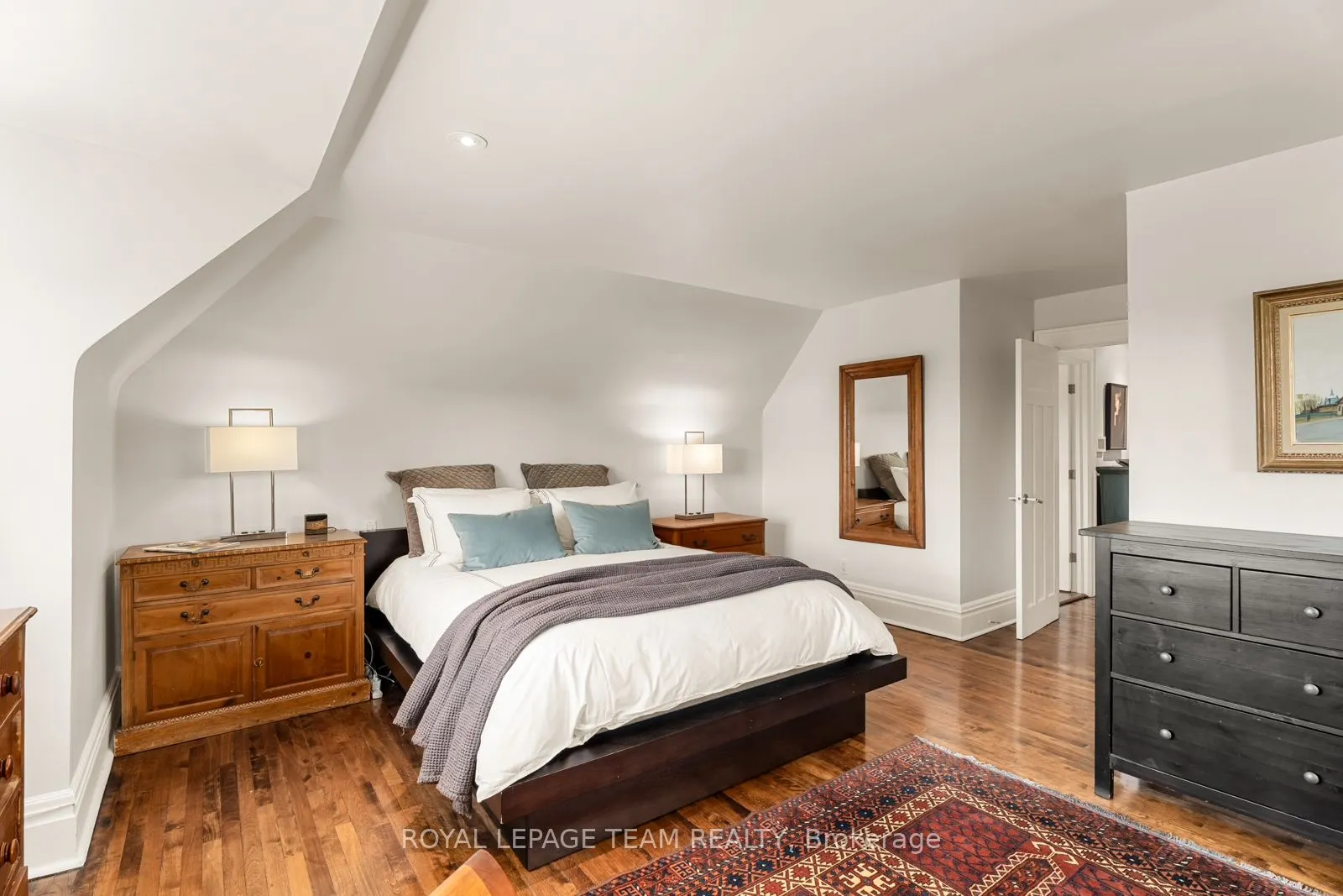 228 Rideau Terrace