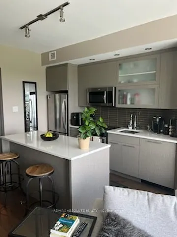 98 Richmond Road, #803