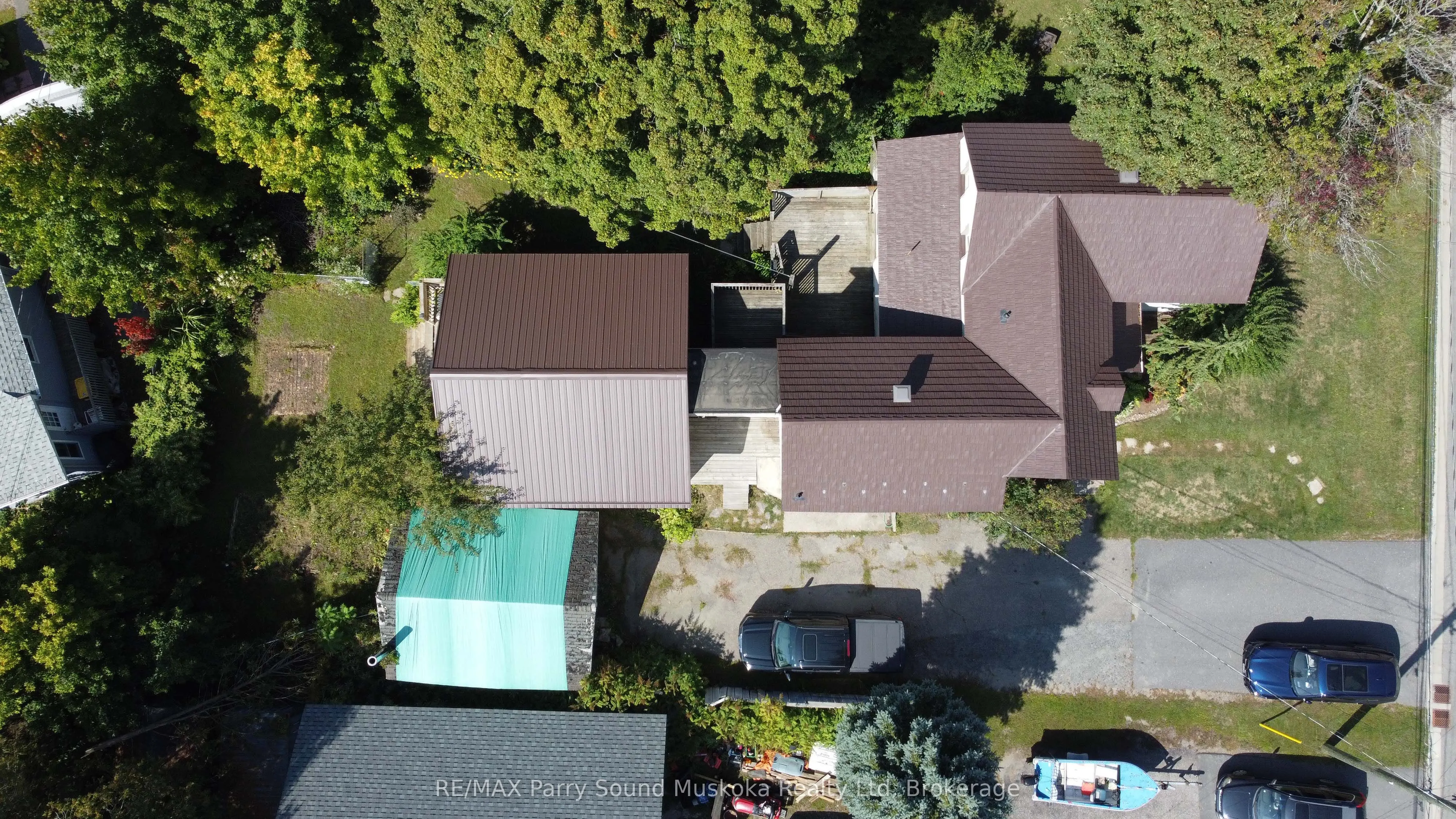 46 Waubeek Street