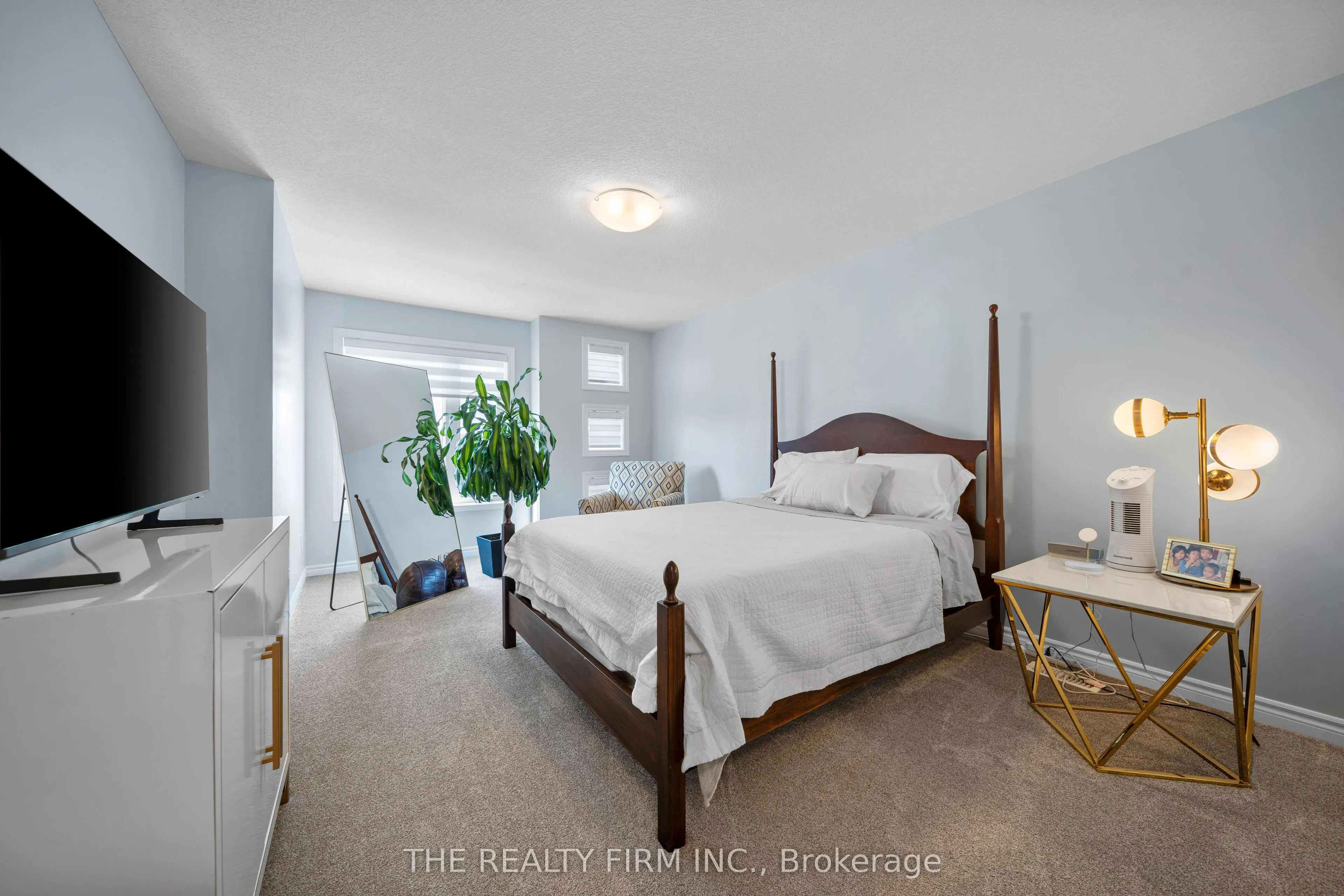 376 Bradshaw Drive
