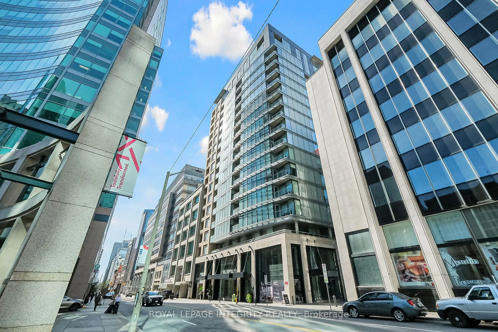 101 Queen Street, #911