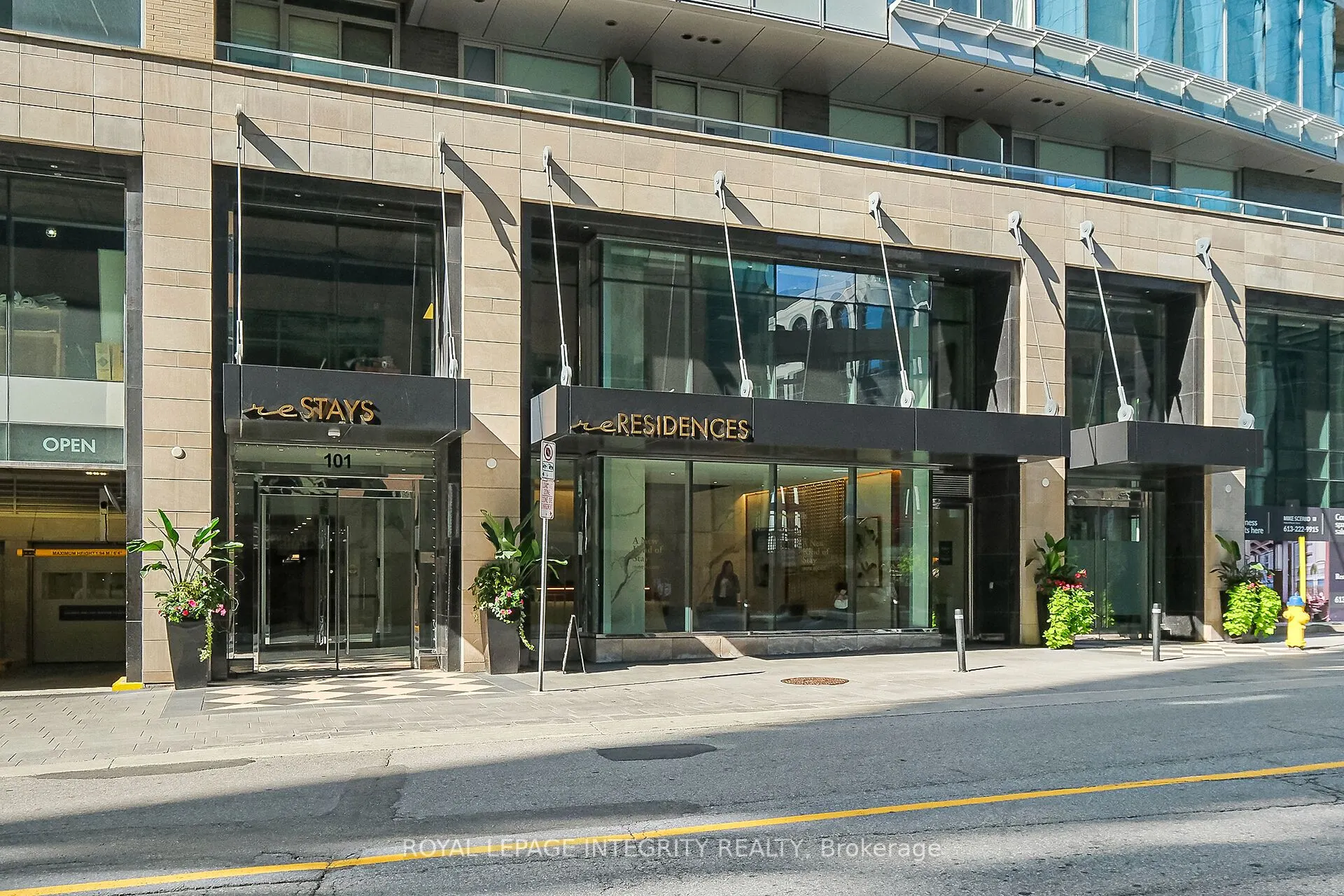 101 Queen Street, #911