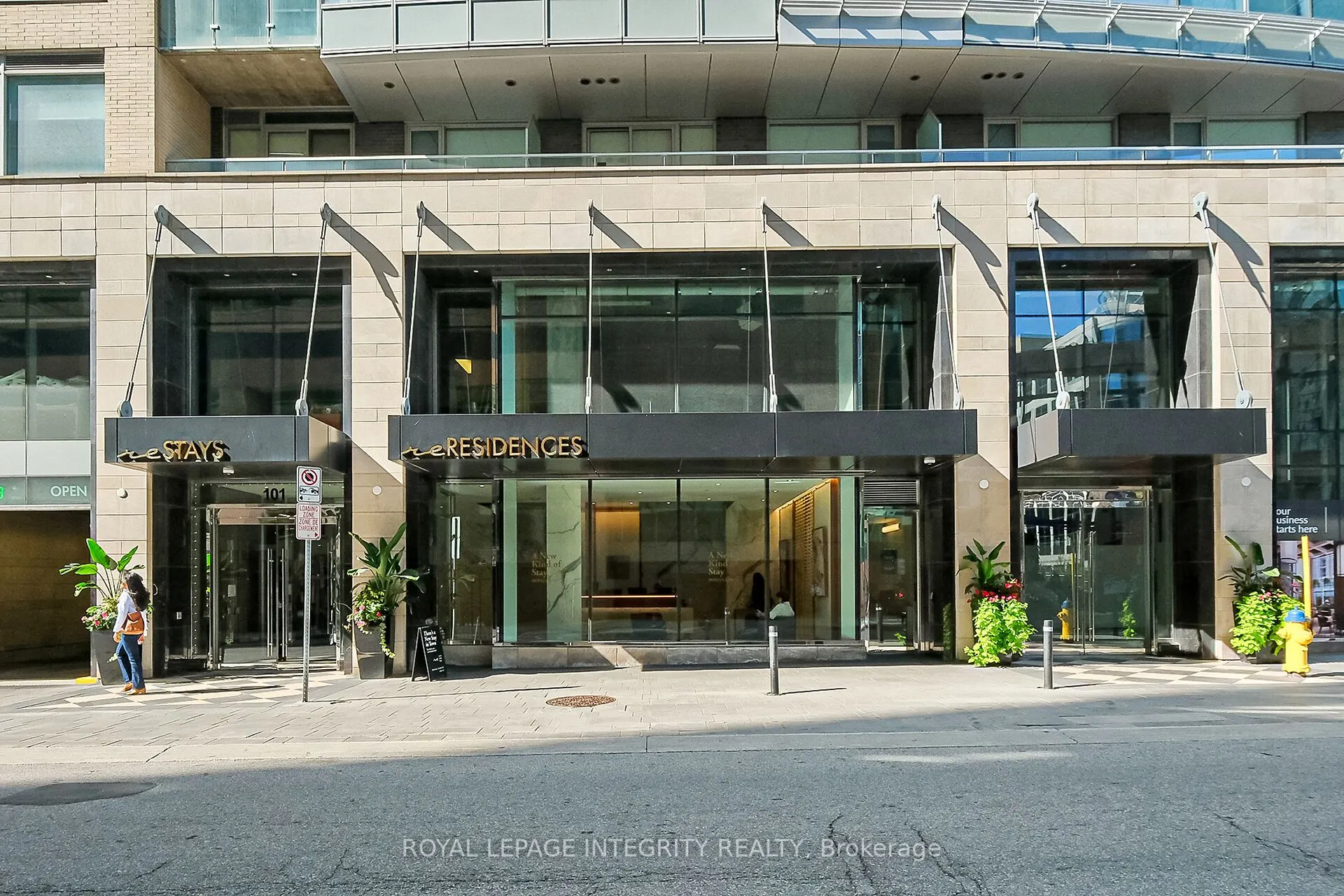 101 Queen Street, #911