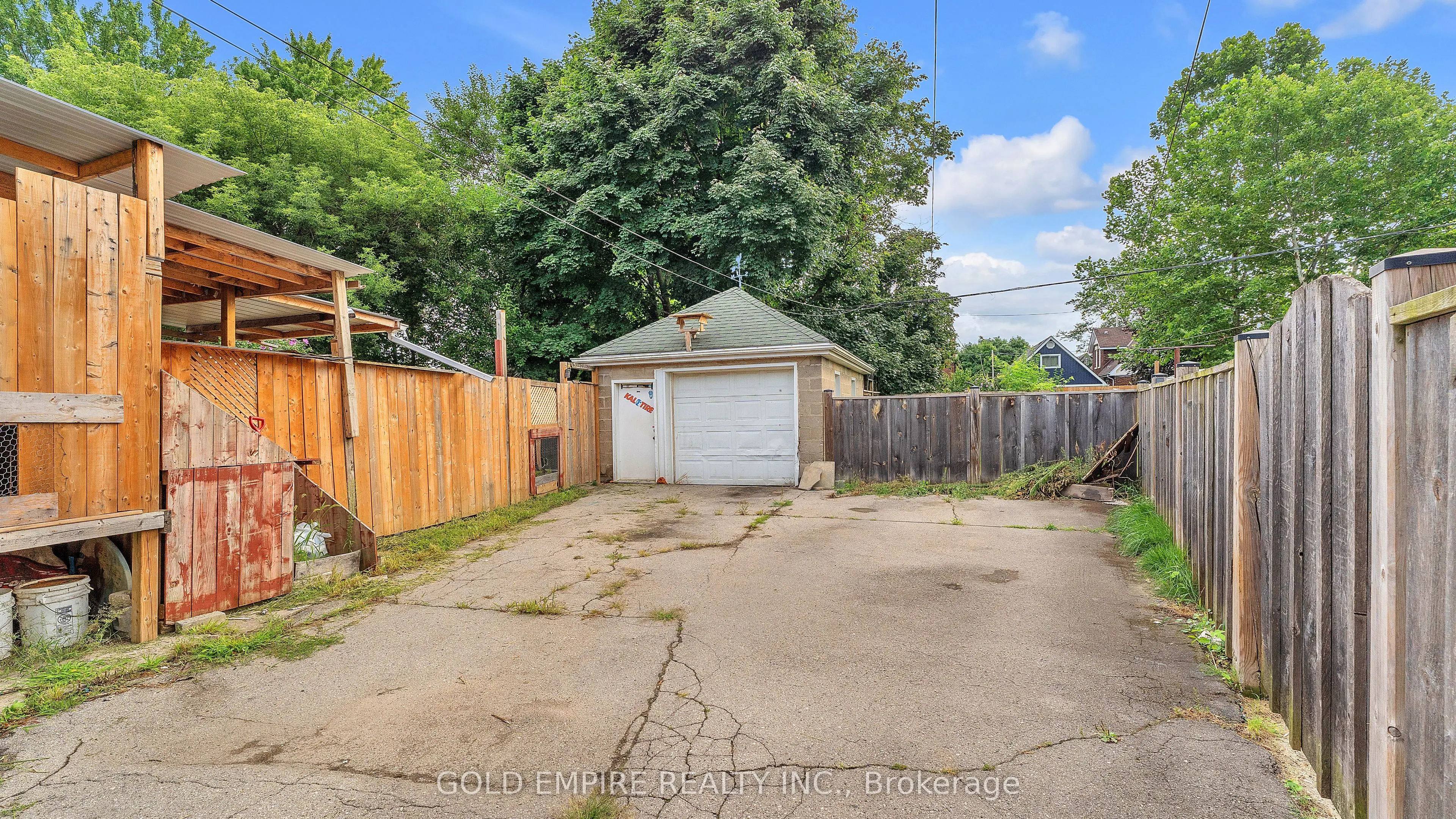 192 St Julien Street