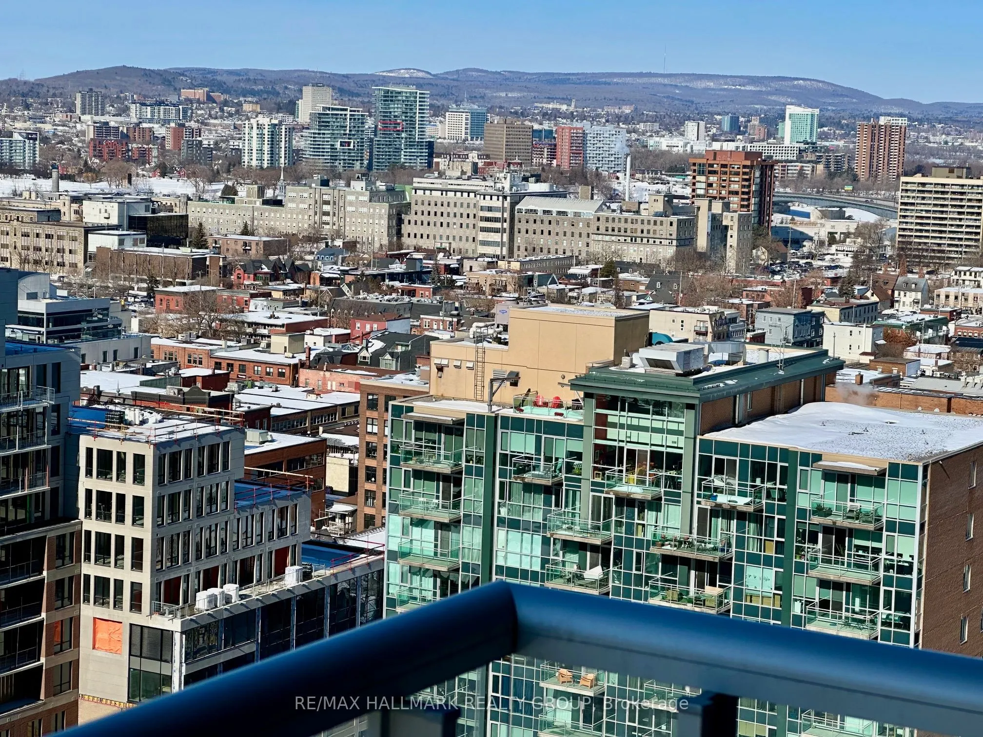 180 George Street, #2001