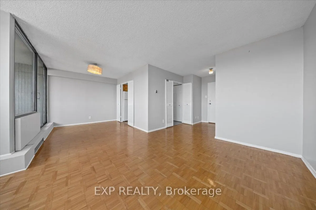 1285 Cahill Drive, #807