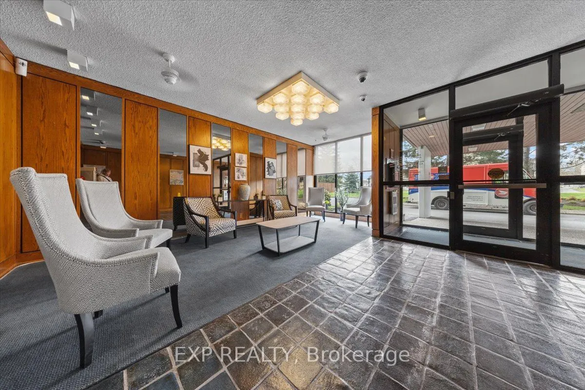 1285 Cahill Drive, #807