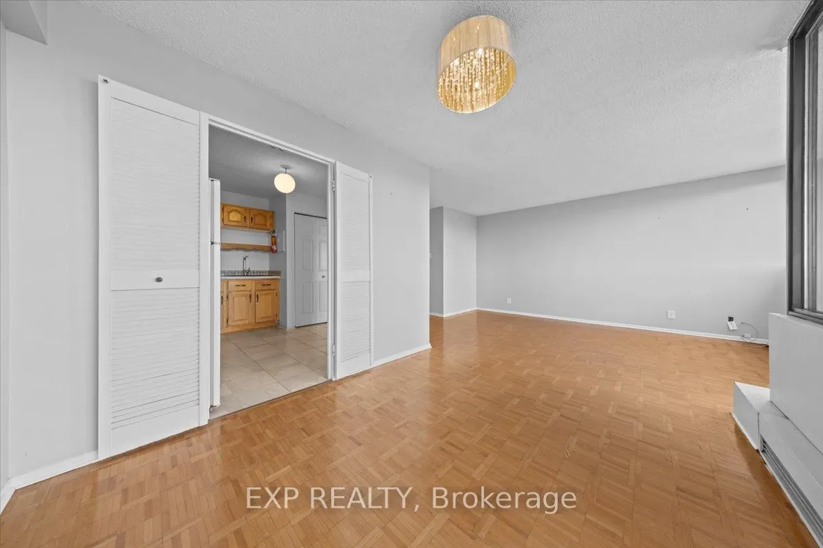 1285 Cahill Drive, #807