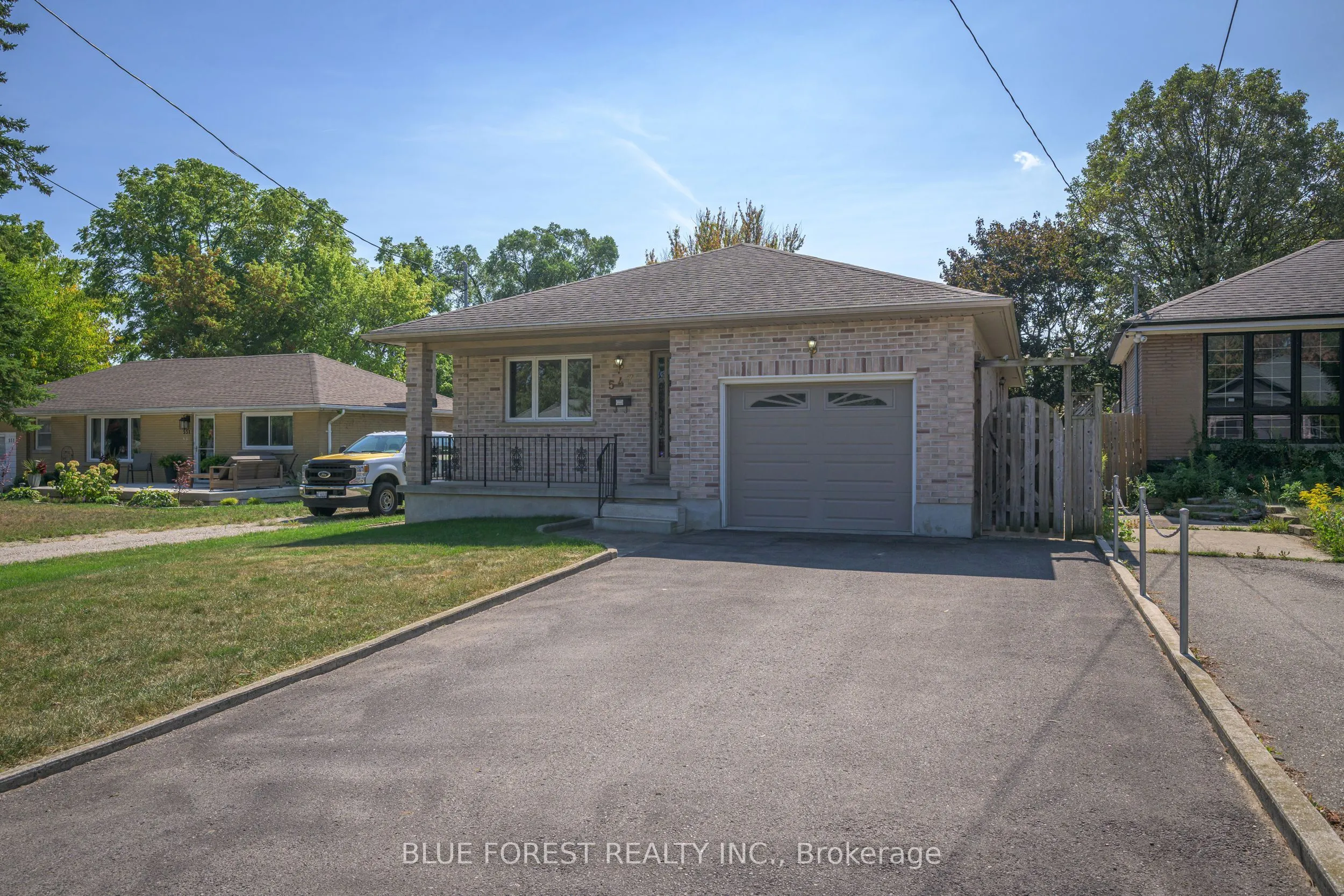 547 Creston Avenue