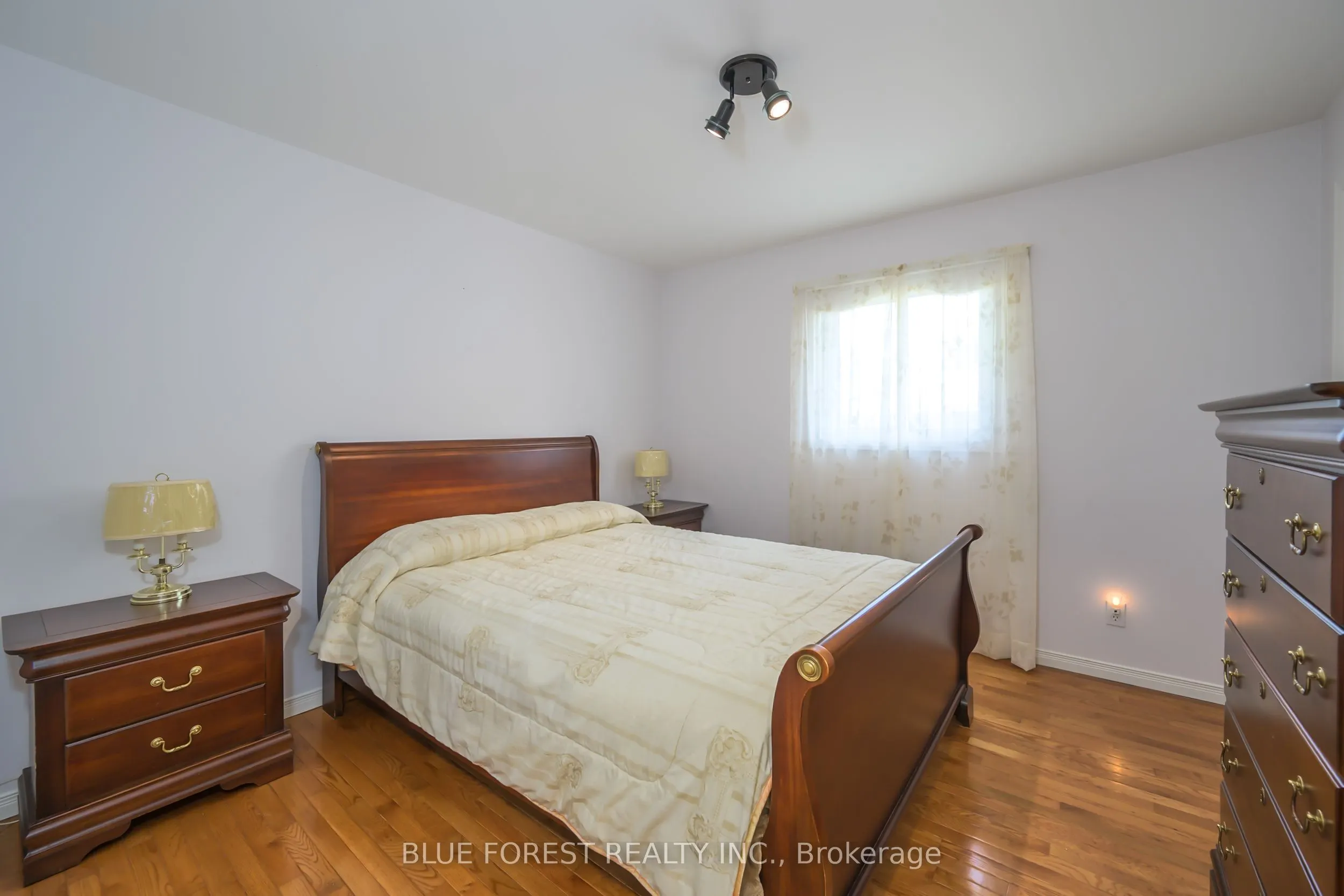 547 Creston Avenue